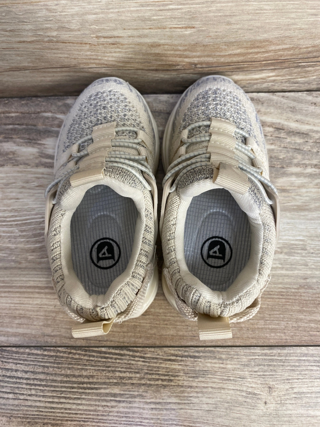 Dadawen Lightweight Breathable Sneakers Beige sz 7c