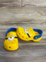 Crocs Despicable Me Minions Clogs sz 7c - Me n Mommy To Be