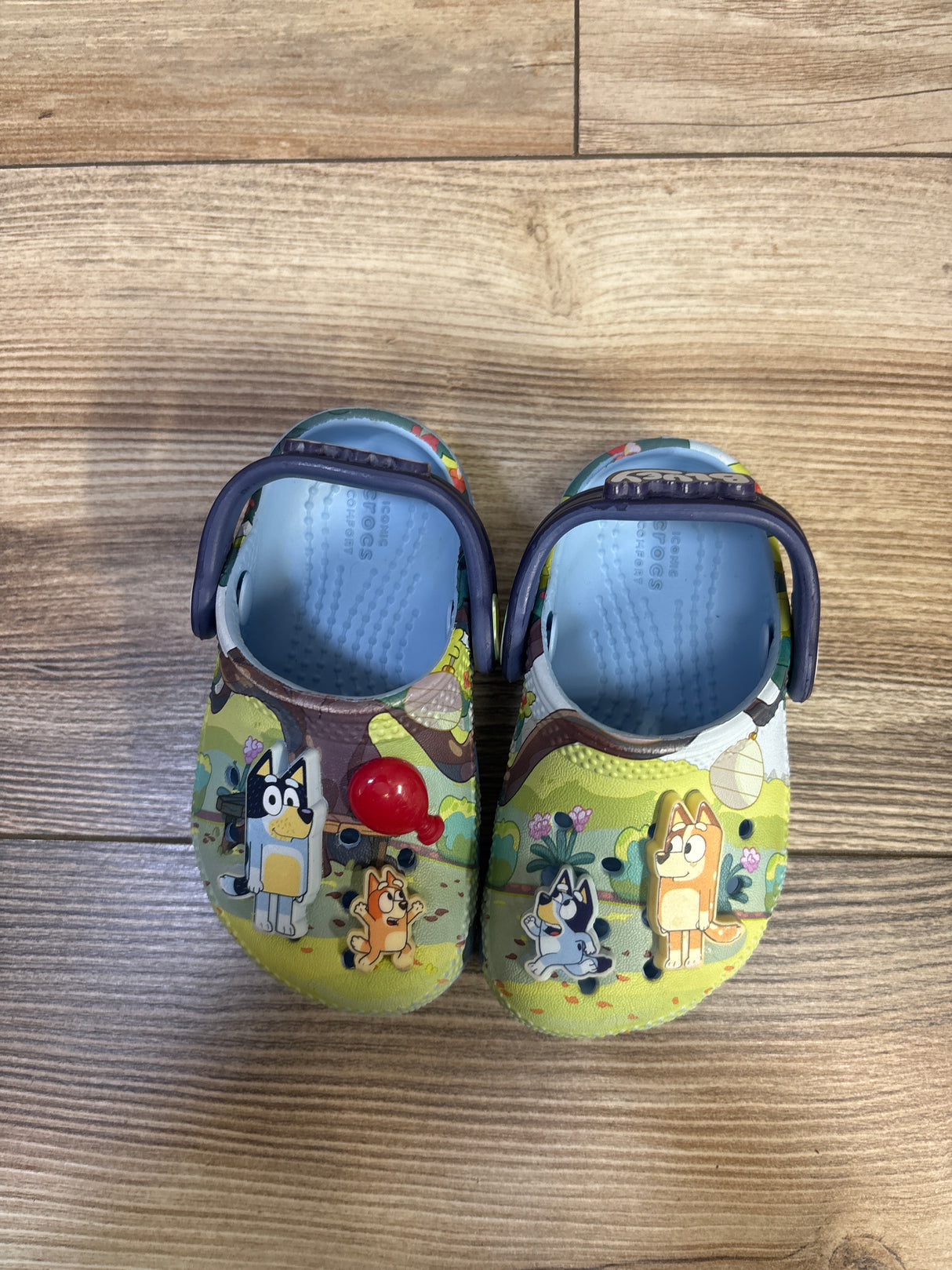 Crocs Bluey Classic Clogs Blue sz 5c