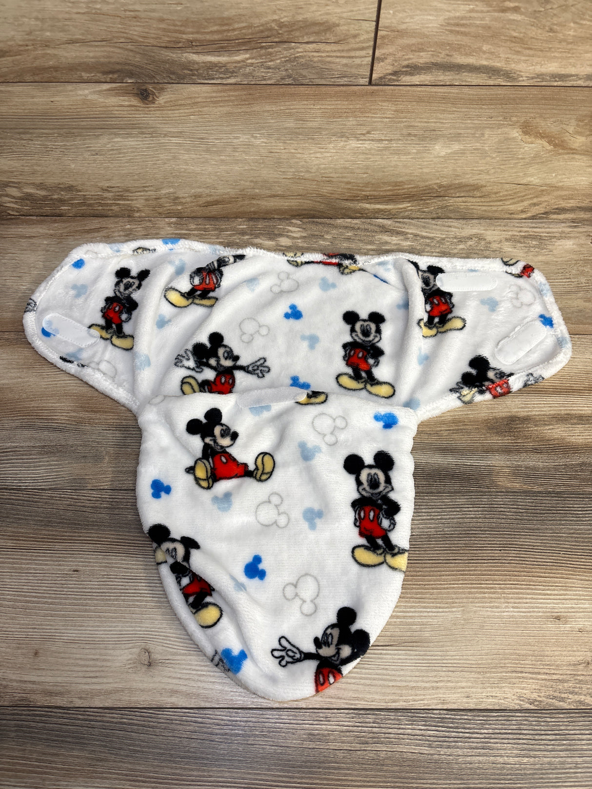 Disney Baby Mickey Mouse Swaddle Sack White sz 0-3