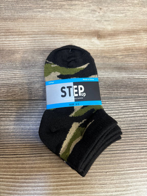 Toddler camo print socks size 2-3, Step Up brand, set of 3 on wood background