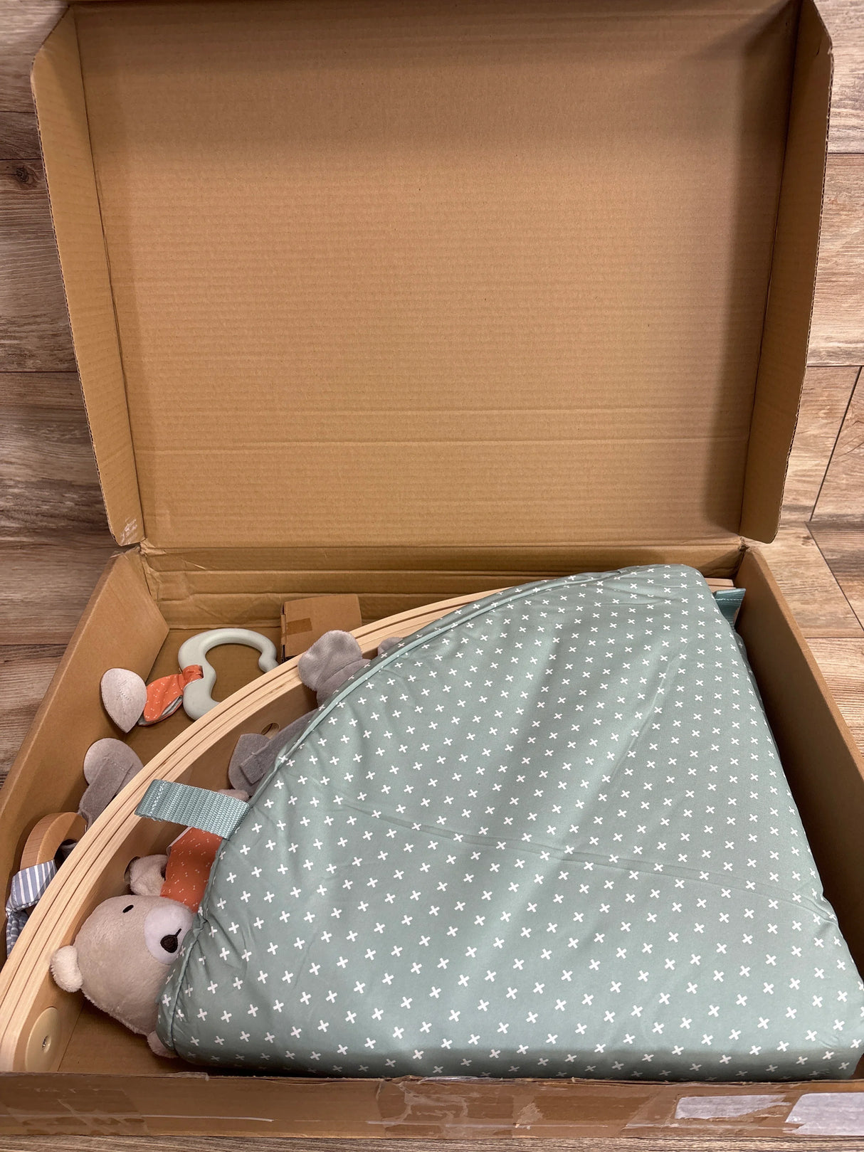 Ingenuity Cozy Spot Reversible Duvet Activity Gym in Multi