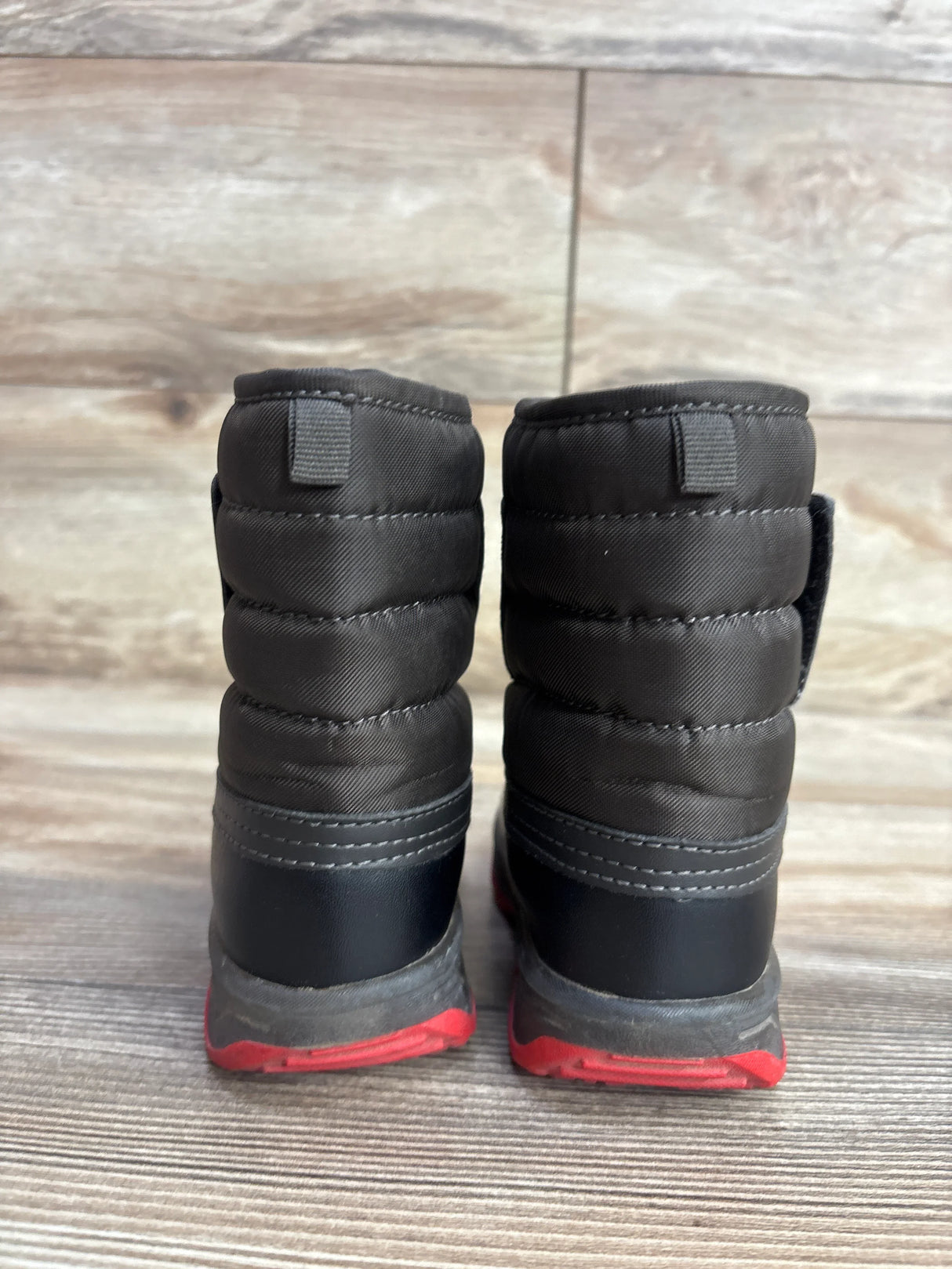 Carter's Light Up Snow Boots Grey sz 9c