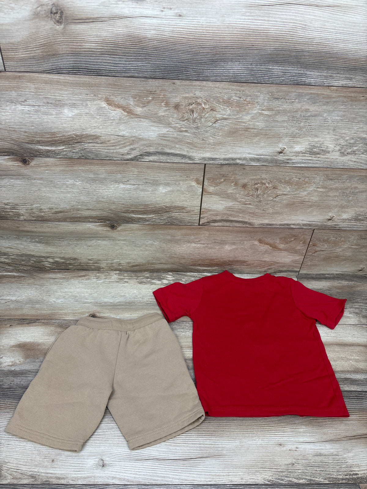 True Religion 2pc Shirt & Shorts Set Red sz 4T