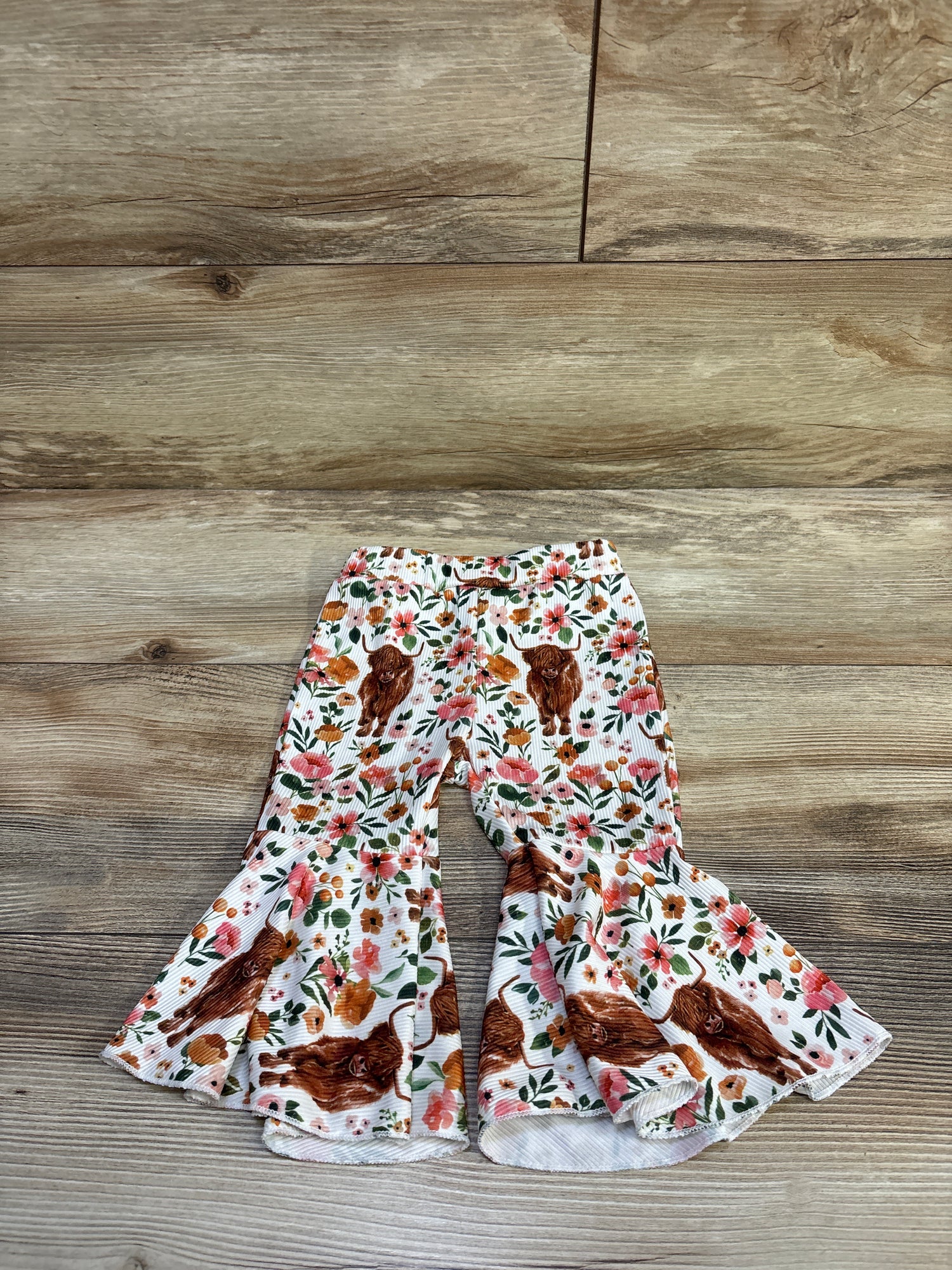 Highland Cow Flare Pants White sz 9-12m