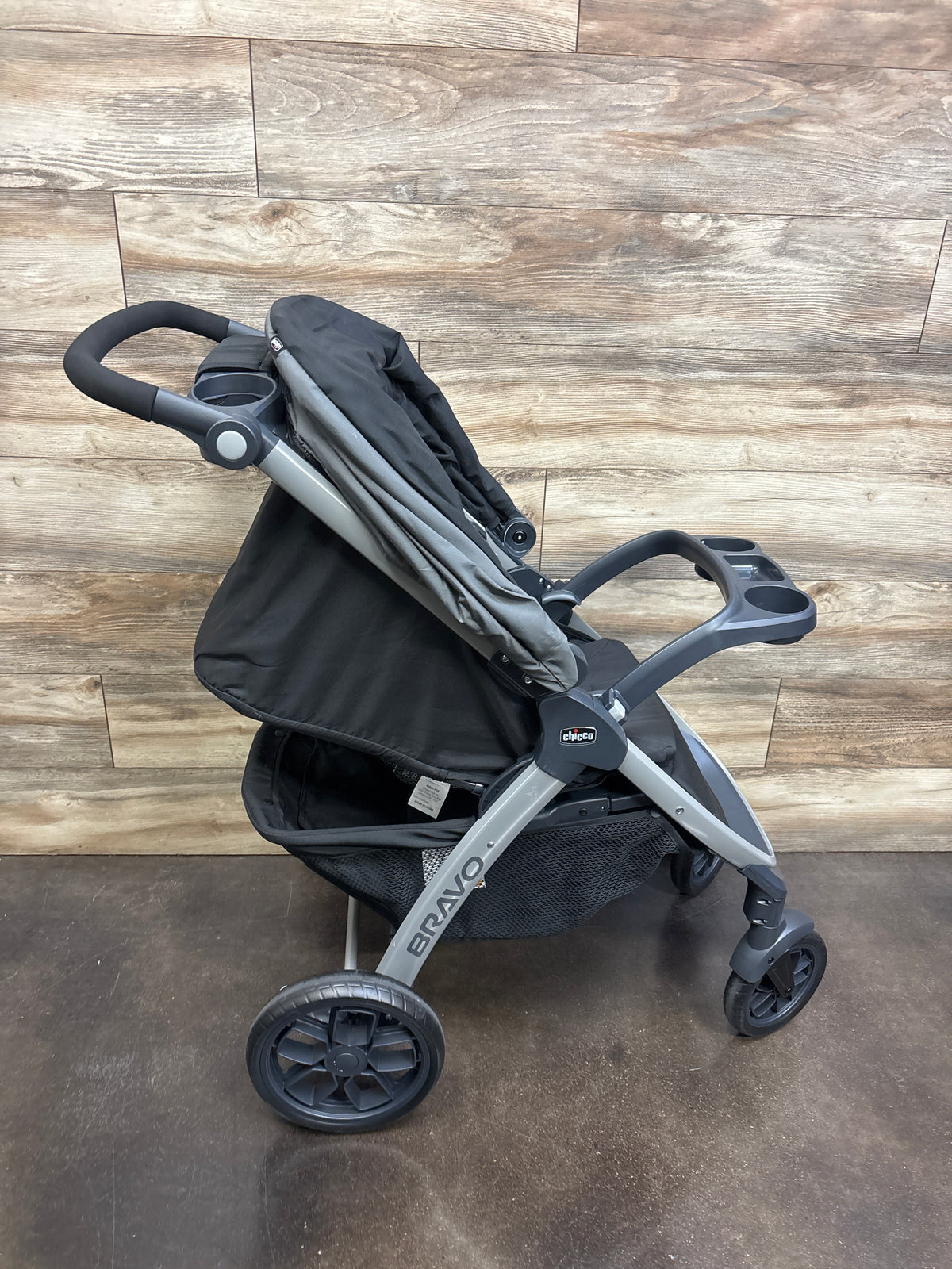 Chicco Bravo Trio Travel System with KeyFit 30 Infant Car Seat - Grey