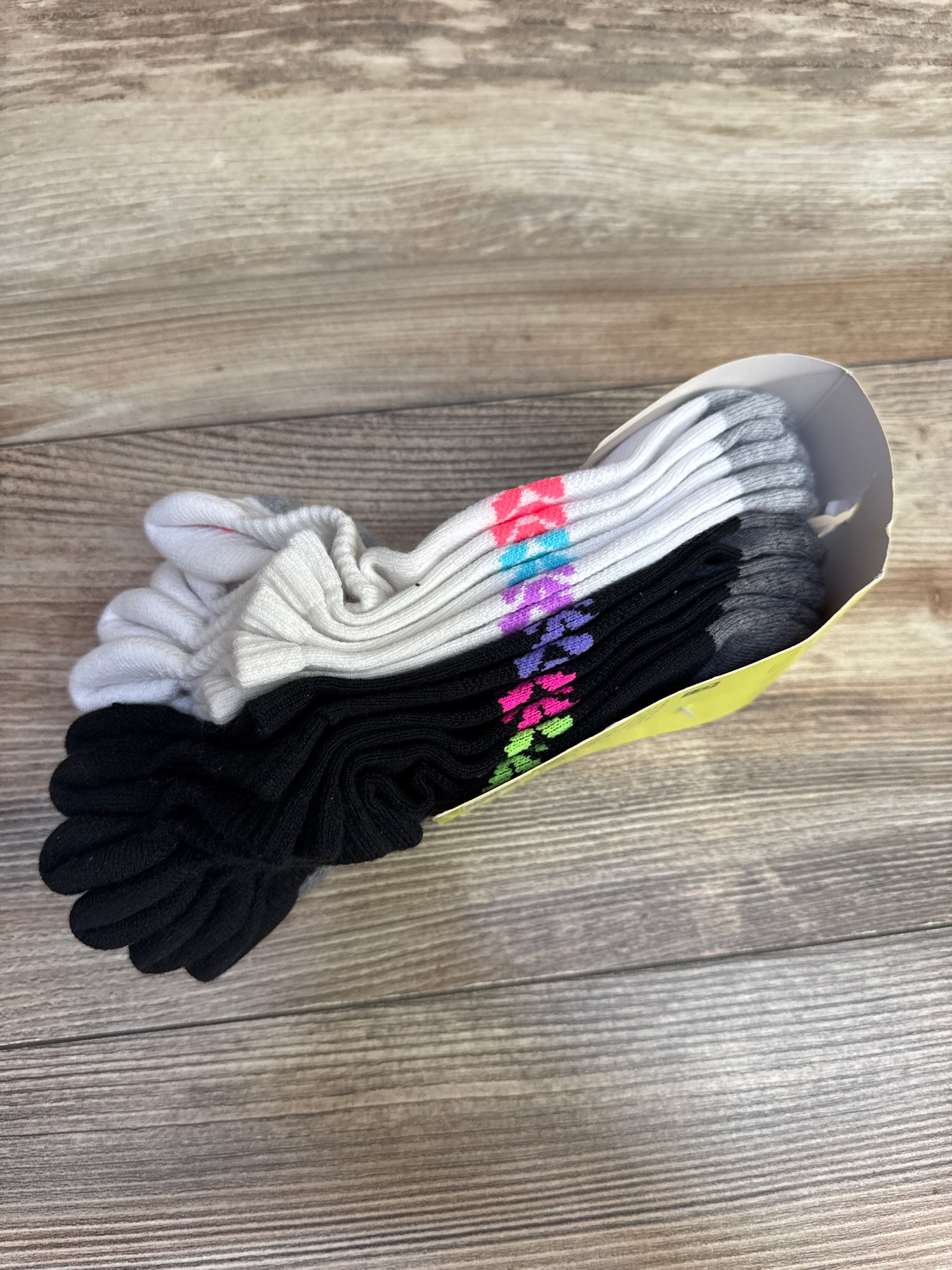 NEW All In Motion No-Show Socks 6pk sz L/3-10Y