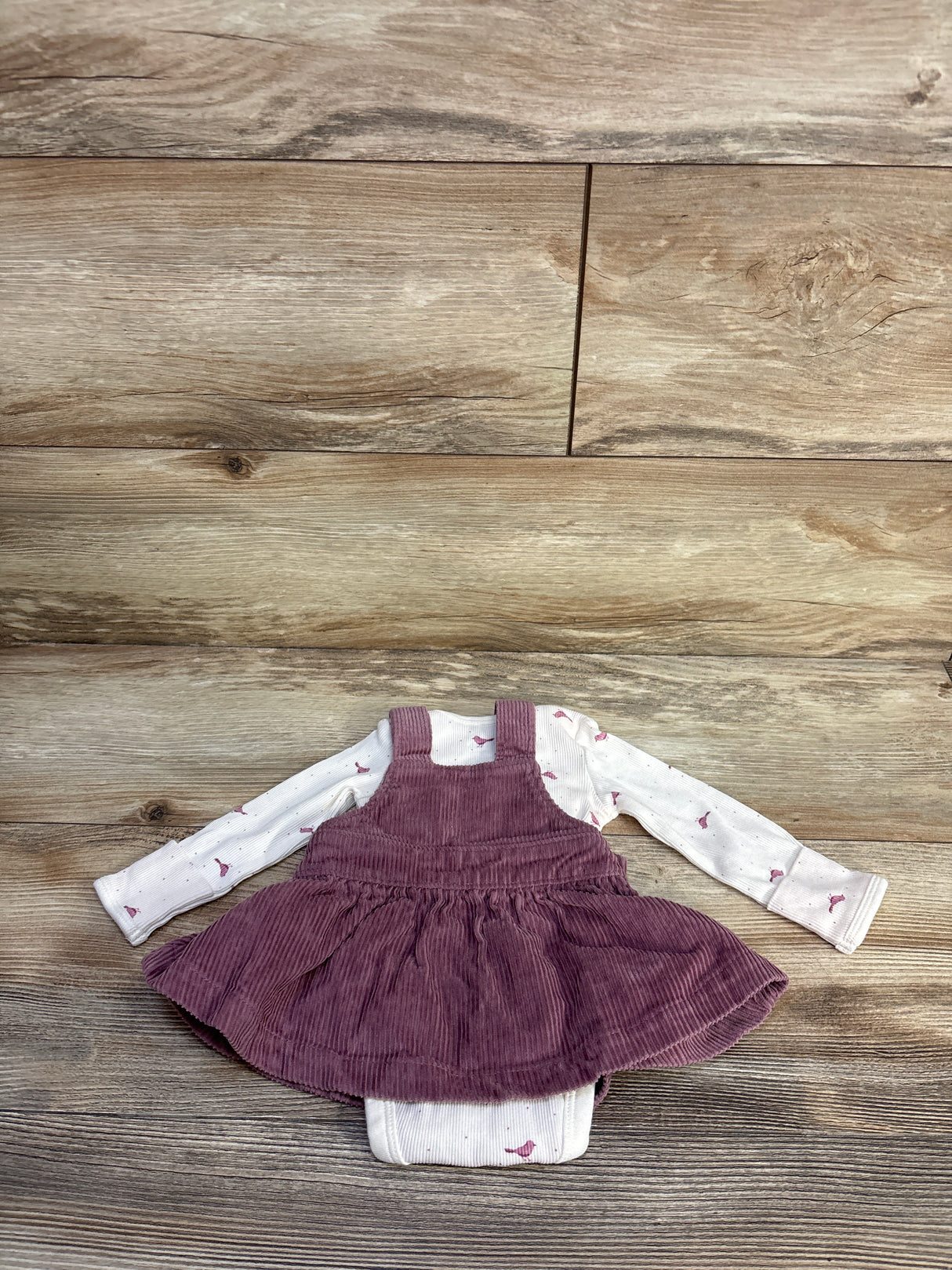 Just One You 2pc Ribbed Bodysuit & Cord. Skirtall White sz Newborn