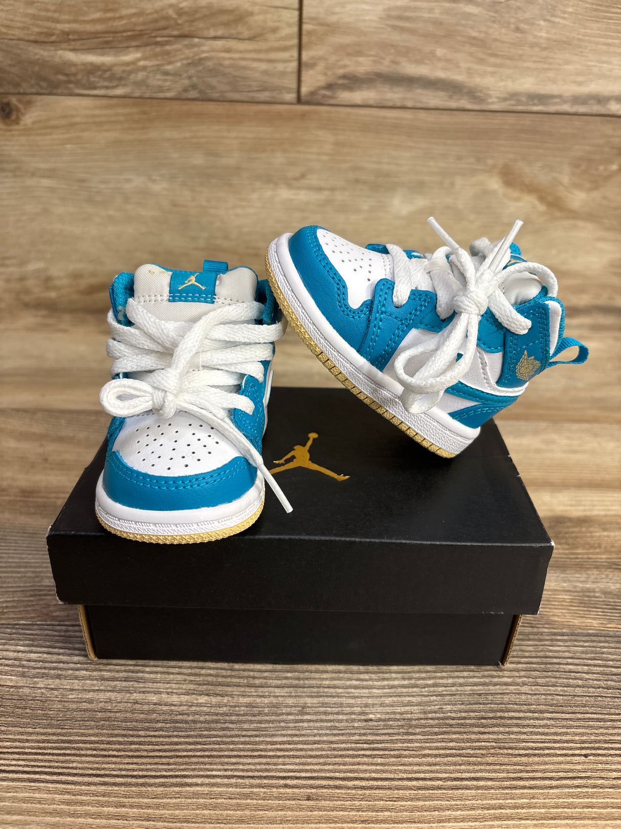 NEW Air Jordan 1 Mid TD 'Aquatone' Sneakers sz 2c
