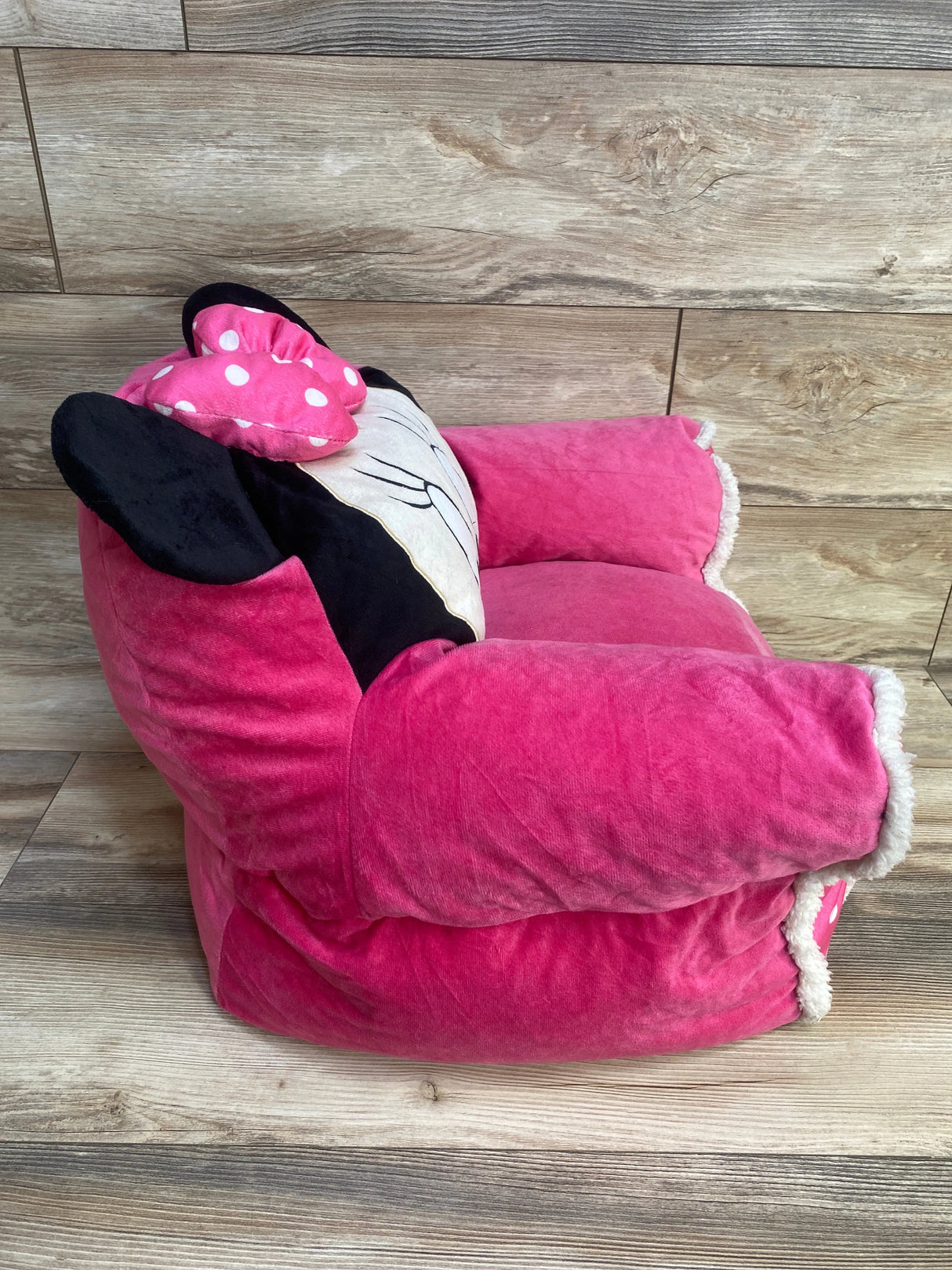 Disney Minnie Mouse Pink Bean Bag Chair