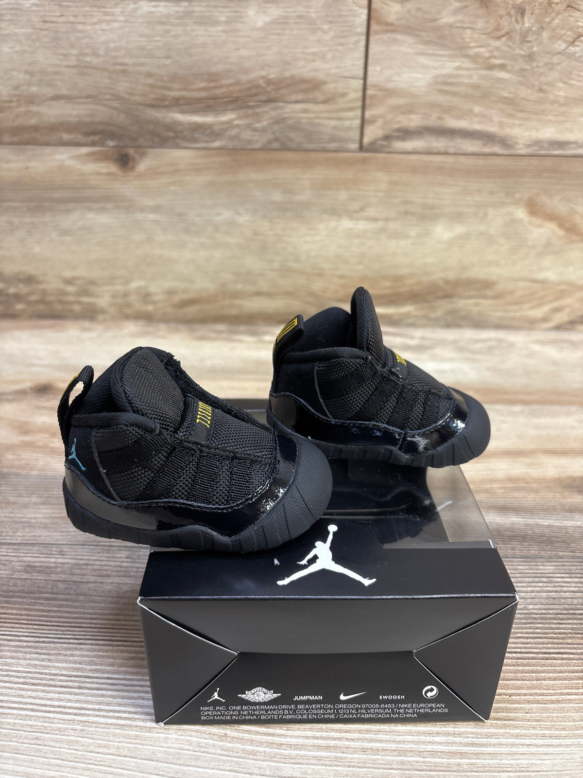 Air Jordan 11 Retro Crib Bootie 'Gamma Blue' Sneakers sz 2c