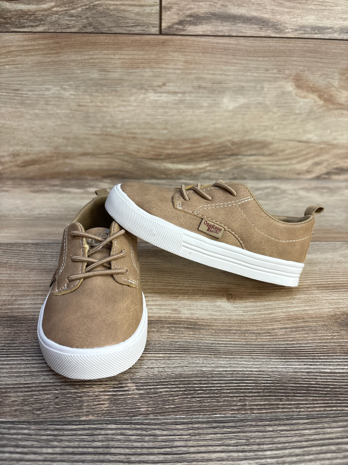 OshKosh Putney Oxford Sneaker Tan sz 7c