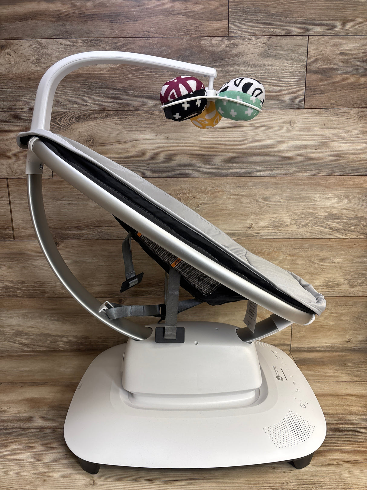 4moms mamaRoo Multi-Motion Baby Swing Smart Connectivity in Silver