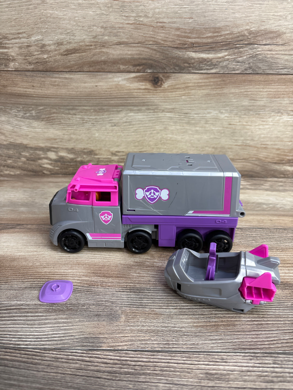 PAW Patrol Big Truck Pup’s Skye Transforming Vehicle and Figure