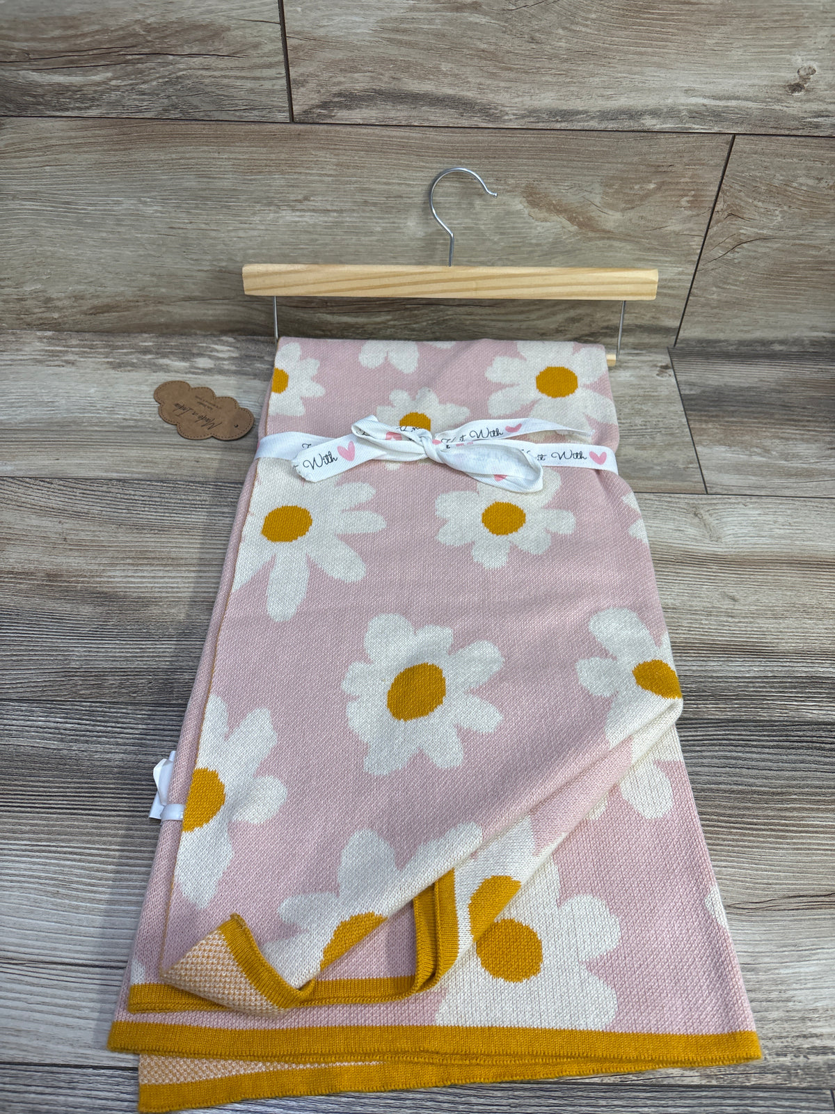 NEW Universal Knitwears Floral Knit Baby Blanket Pink