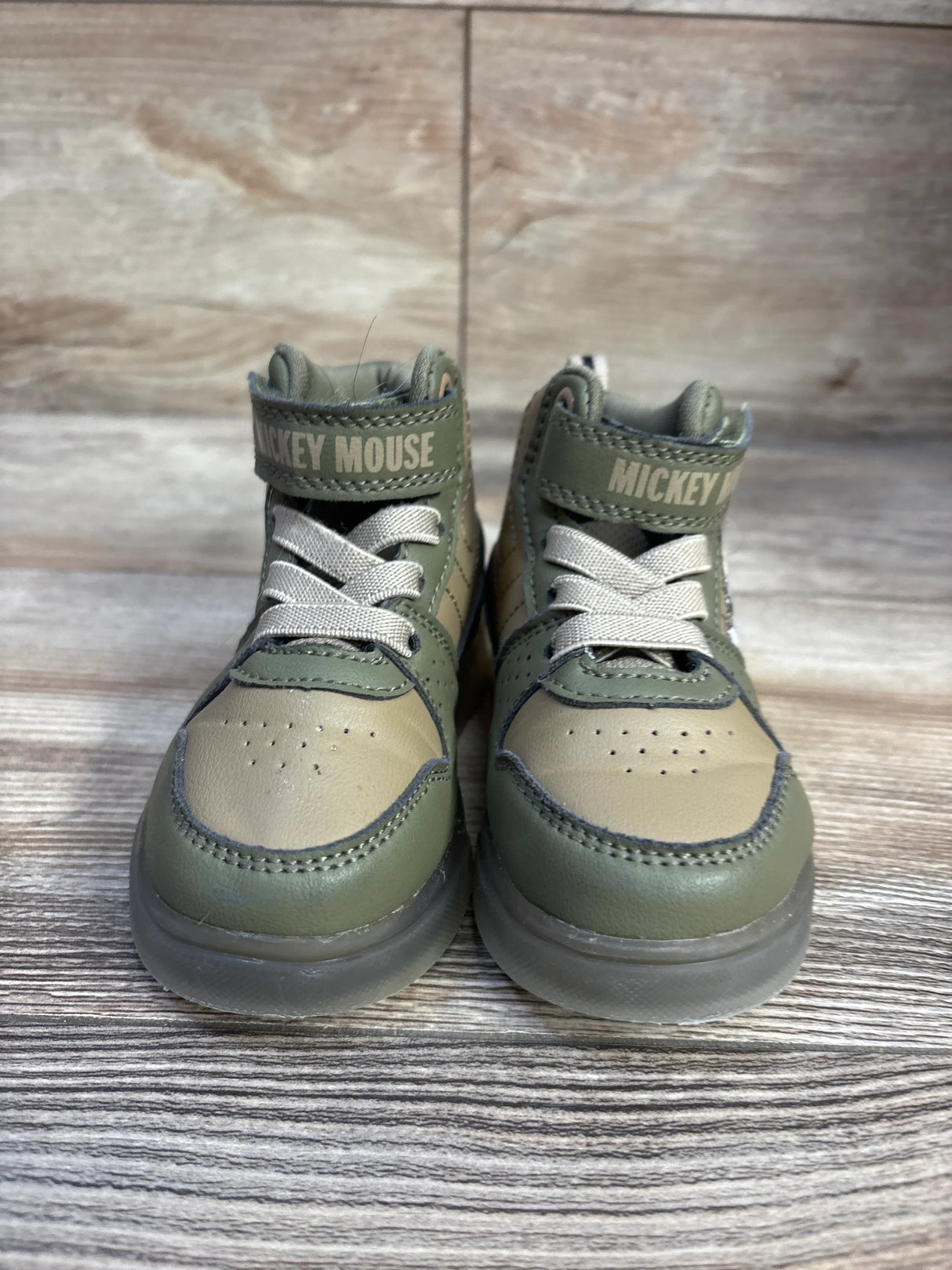 Disney Mickey Mouse Light-Up High Top Sneakers Green sz 6c