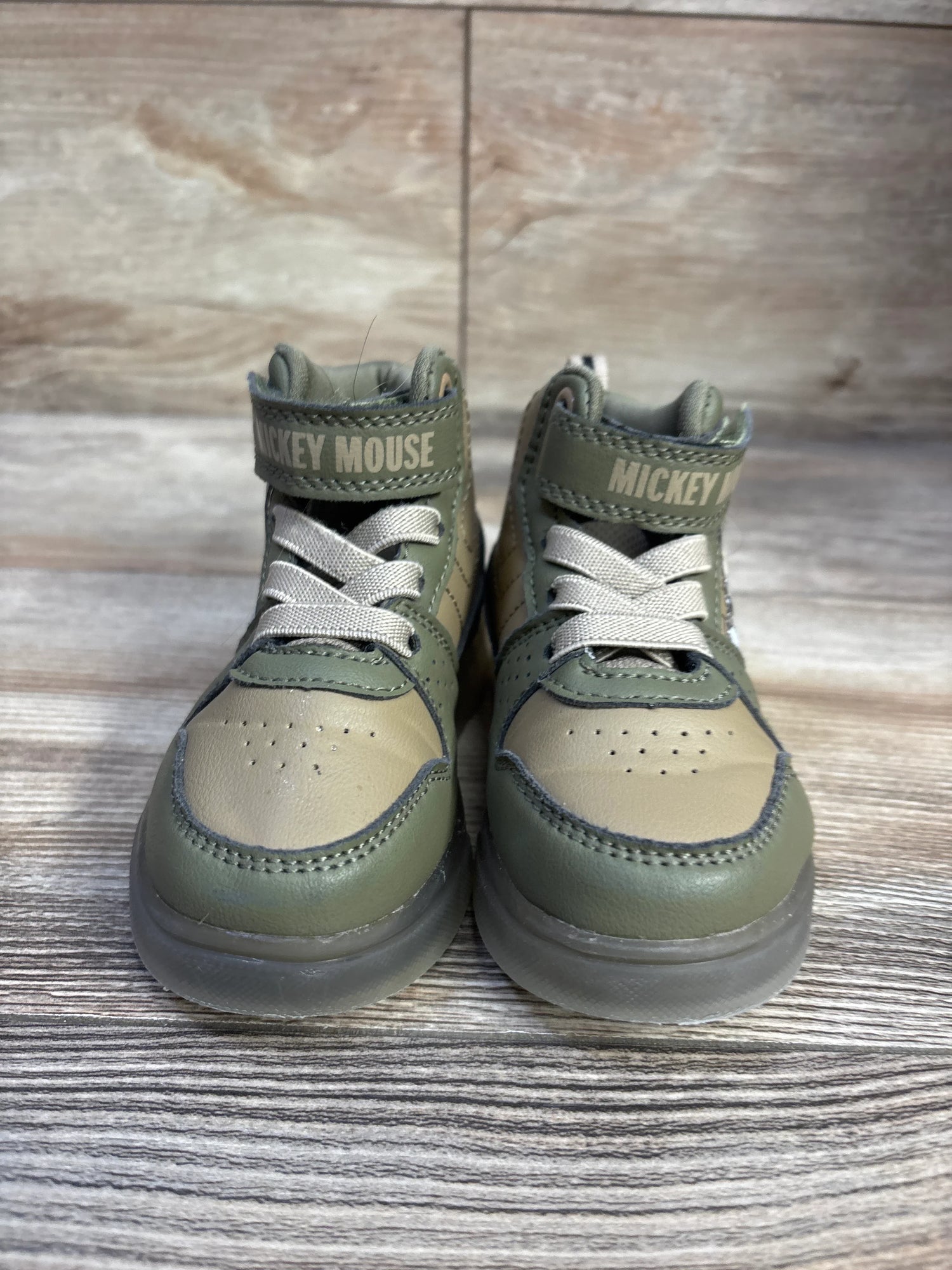 Disney Mickey Mouse Light-Up High Top Sneakers Green sz 6c