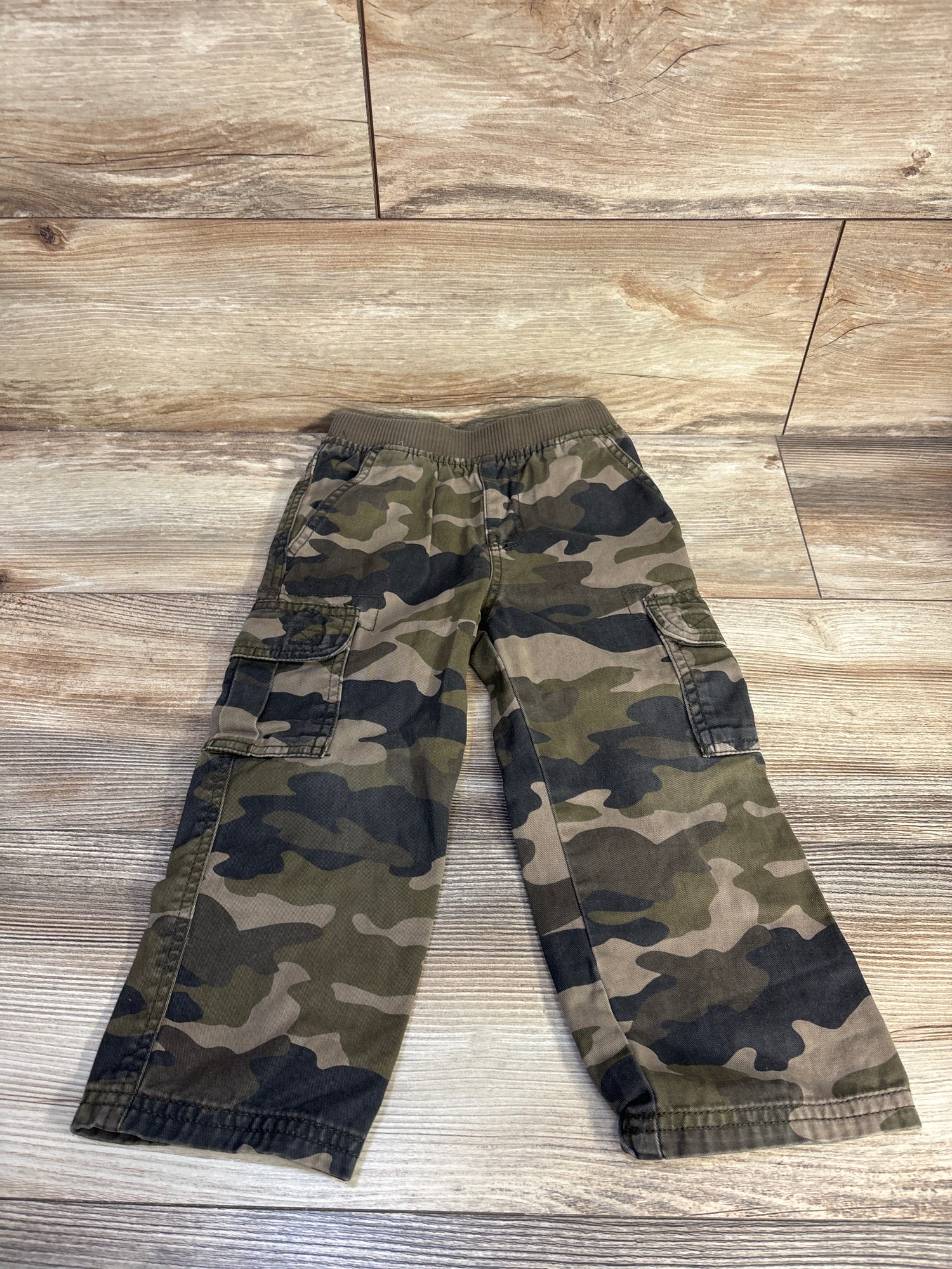 Children's Place Pull On Camo Cargo Pants Green sz 3T