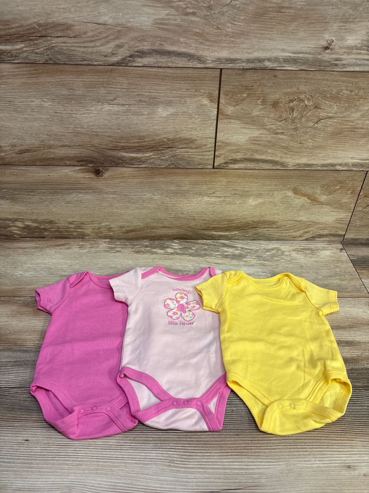 Chick Pea 3pk Bodysuits Pink sz 0/3m