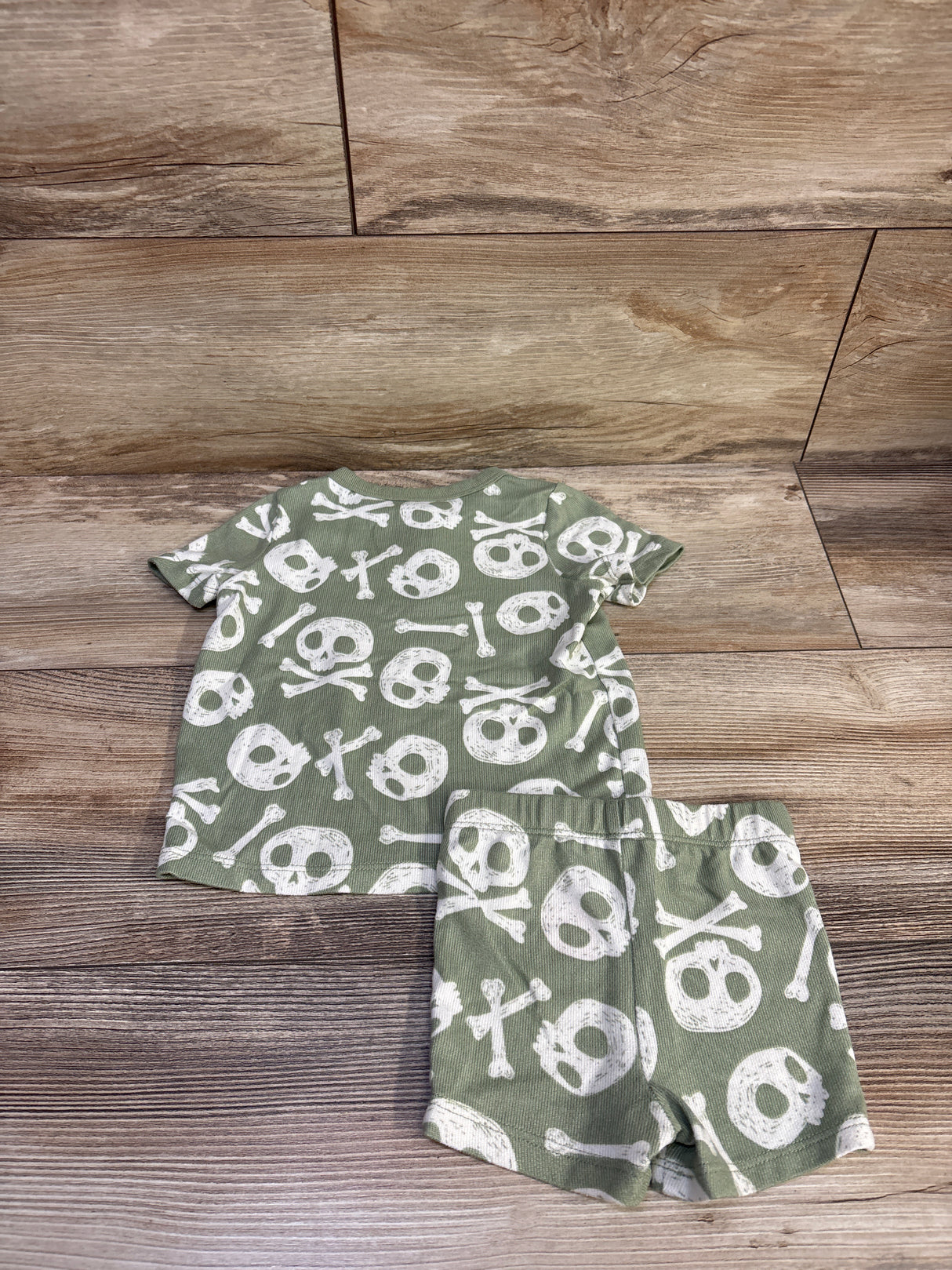 Cat & Jack 2pc Skull Print Henley Shirt & Shorts Set Green sz 12m