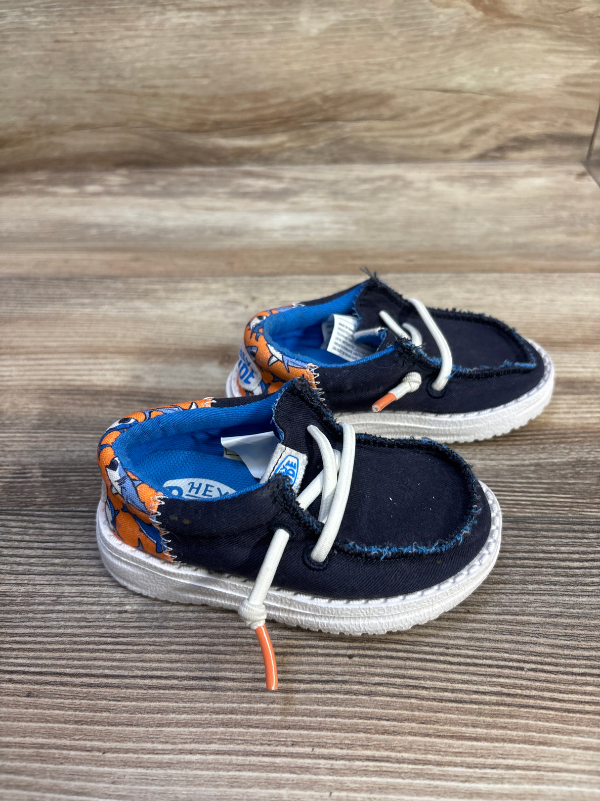 Hey Dude Wally Shark Shoes Navy sz 5c