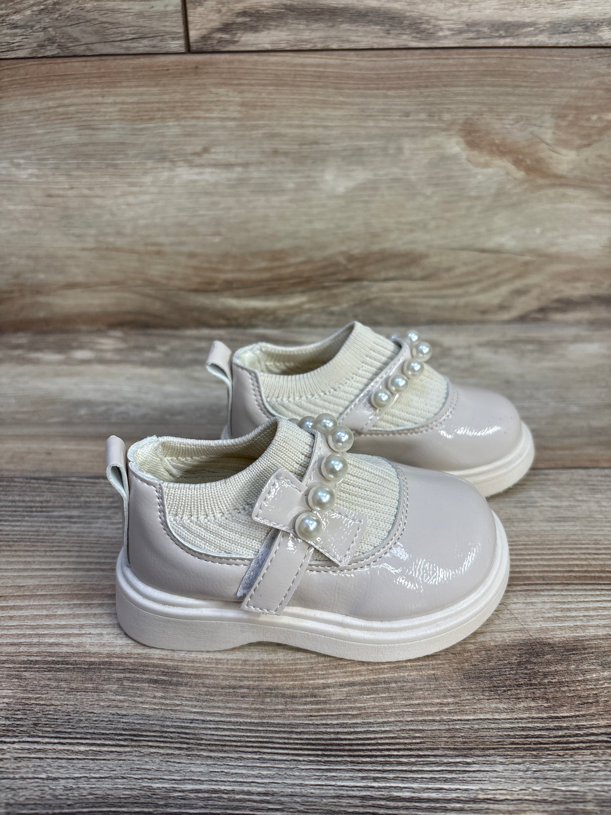 Aofany Pearl Princess Dress Shoes Beige sz 5/6c