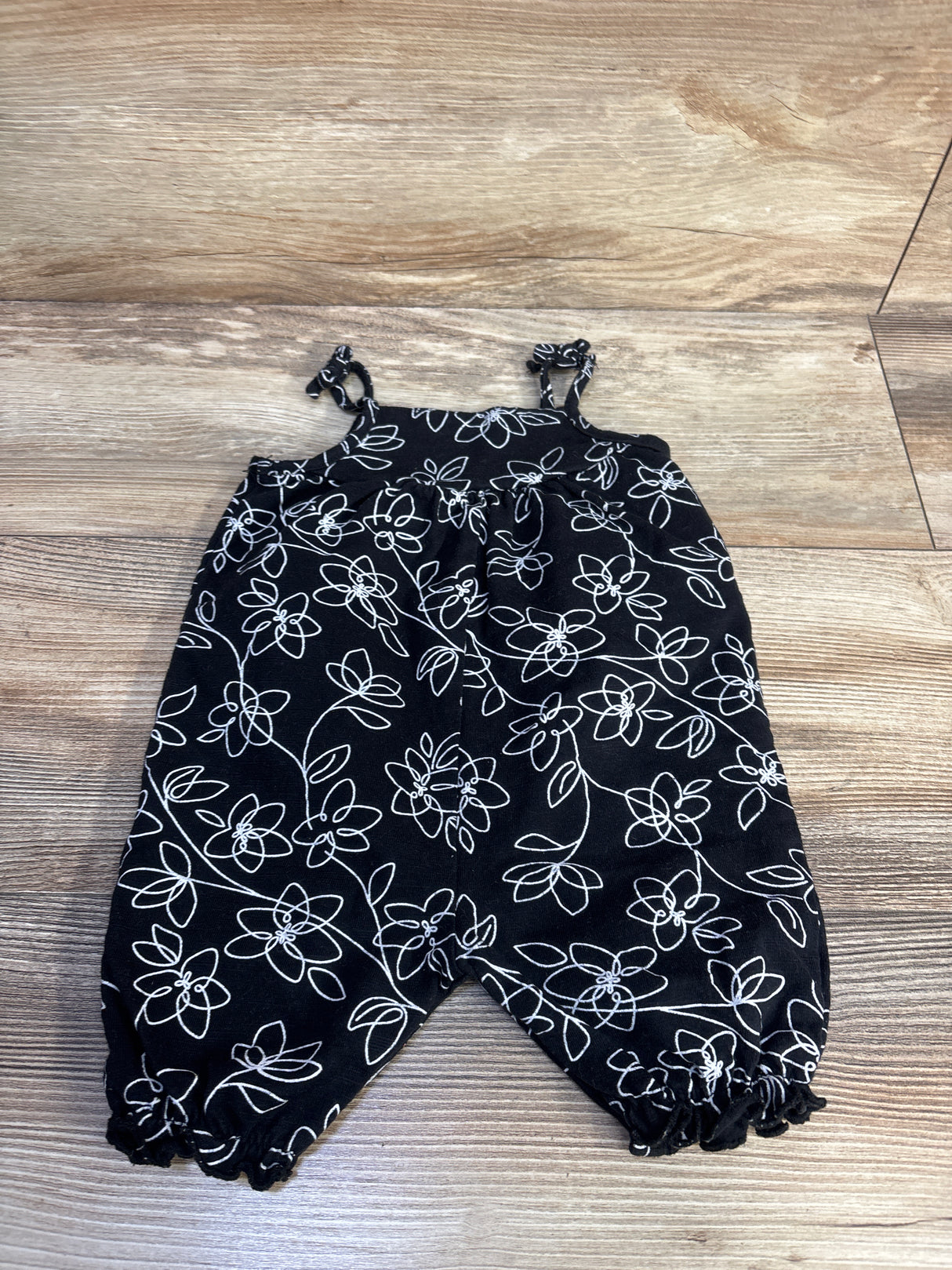 Calvin Klein Sleeveless Henley Romper Black sz 3/6m