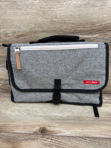 Skip Hop Pronto Signature Changing Station Grey