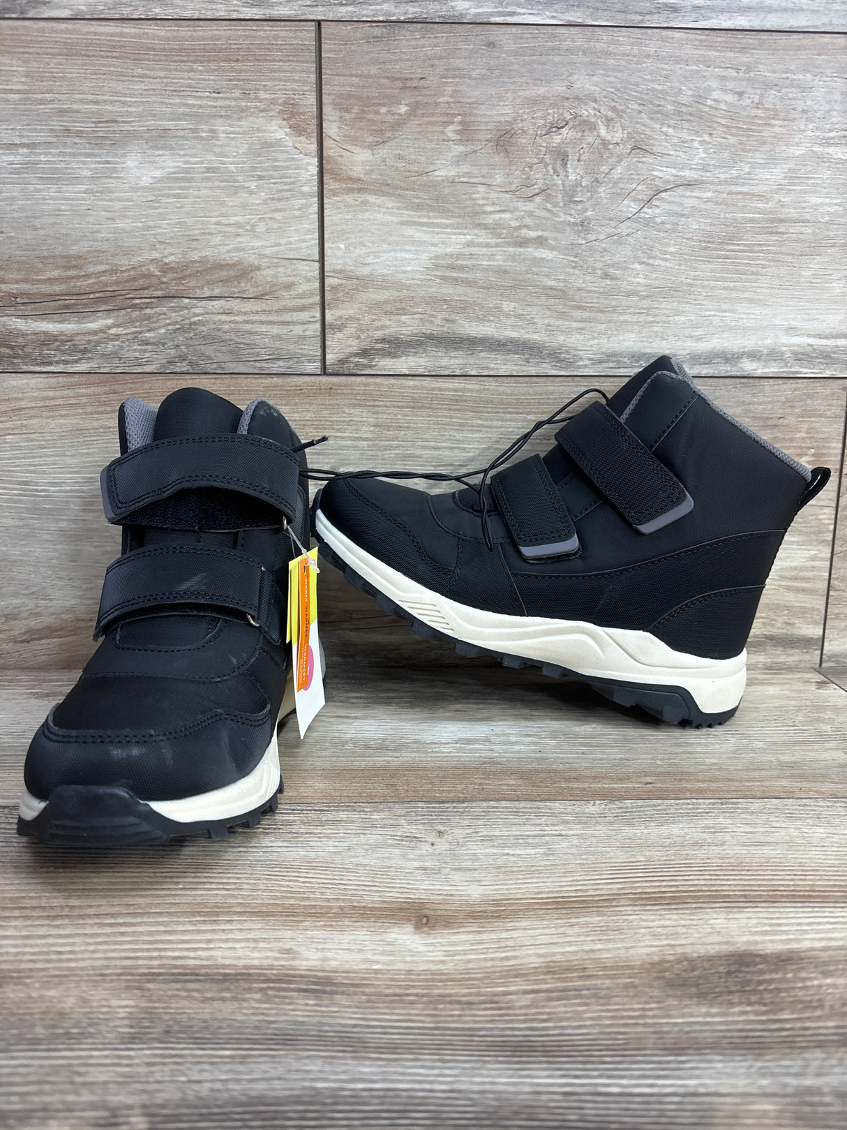 NEW All In Motion Waterproof Arrow Snow Boot Jet Black sz 4Y