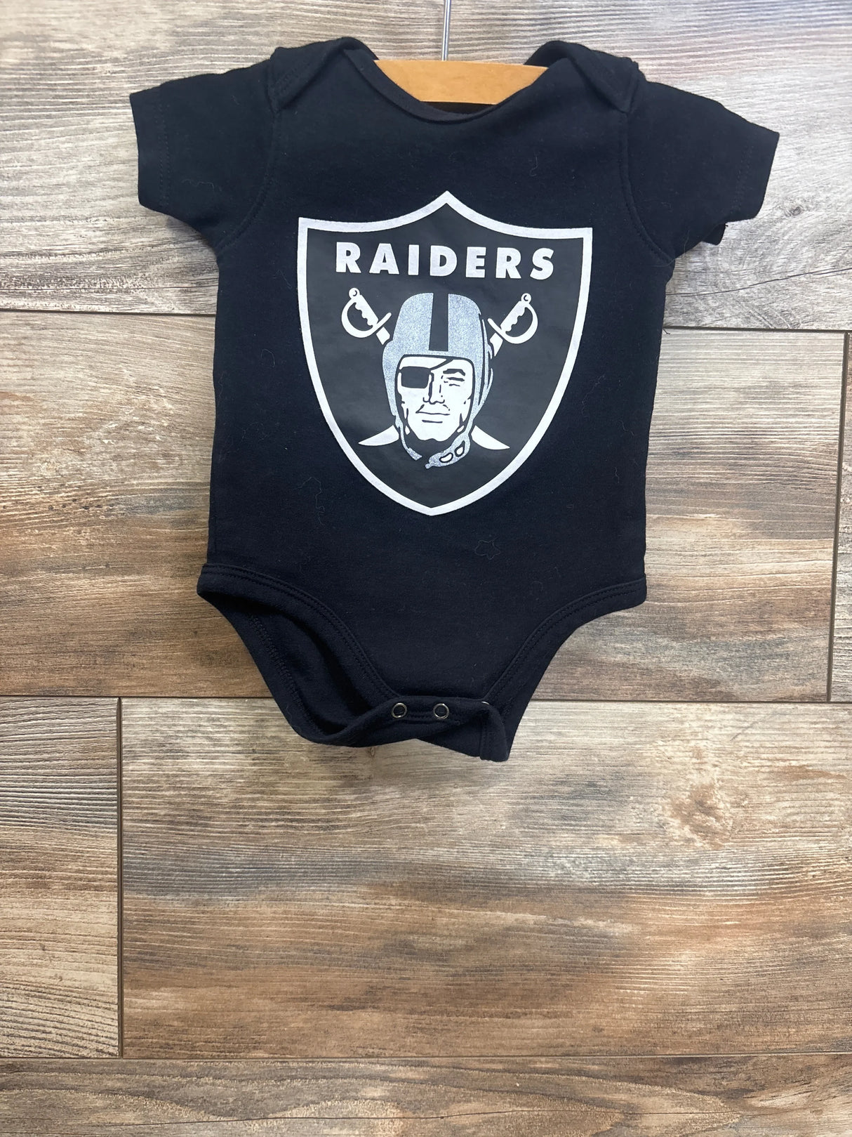 NFL Raiders Bodysuit Black sz 0/3m