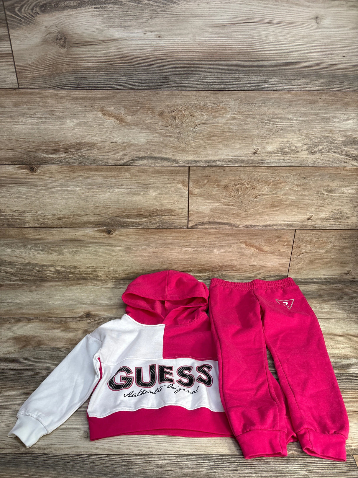 Guess Kids Sweatshirt & Joggers 2pc Set Pink sz 4T