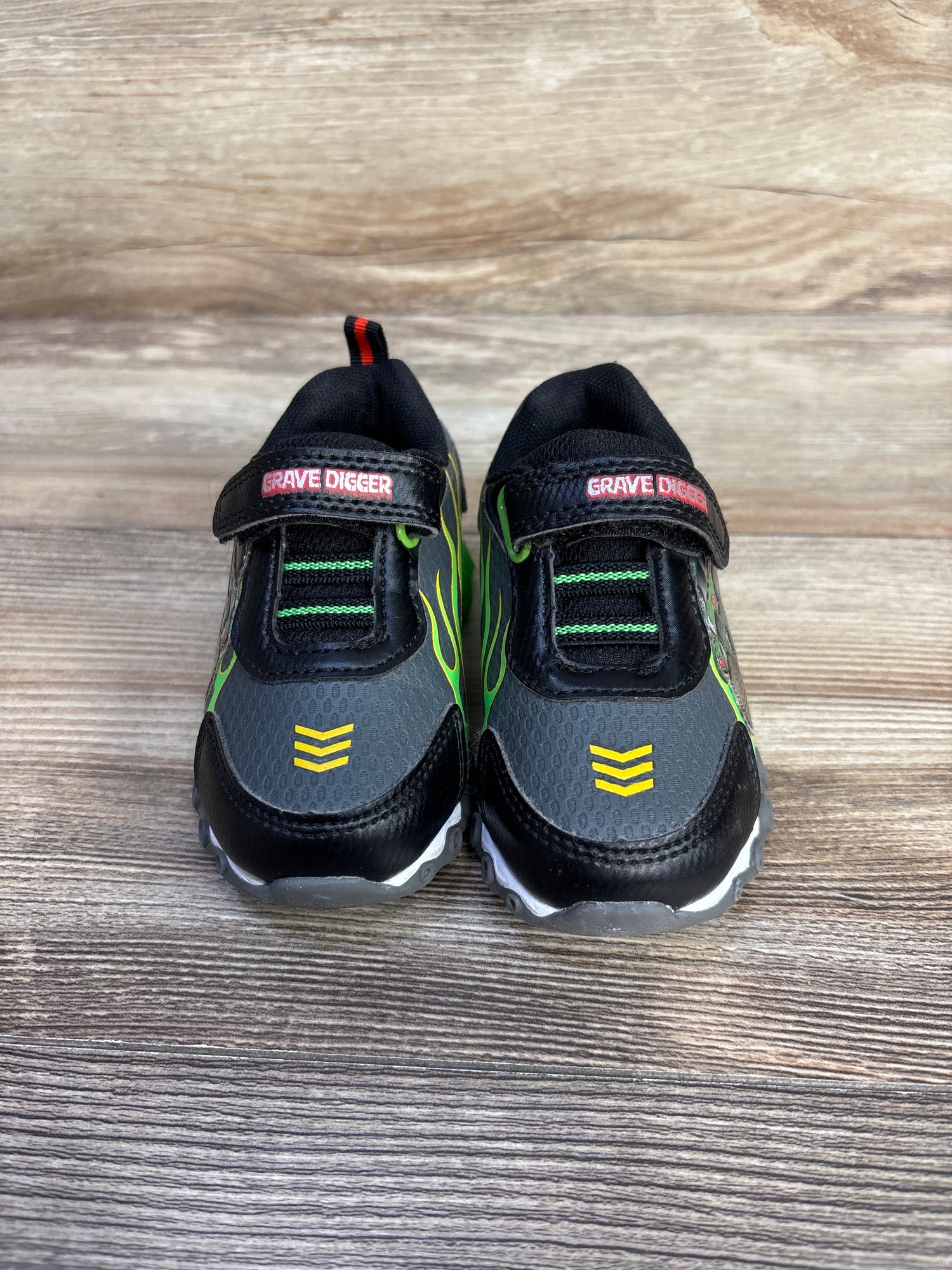 Monster Jam Light Up Sneakers Black sz 6c