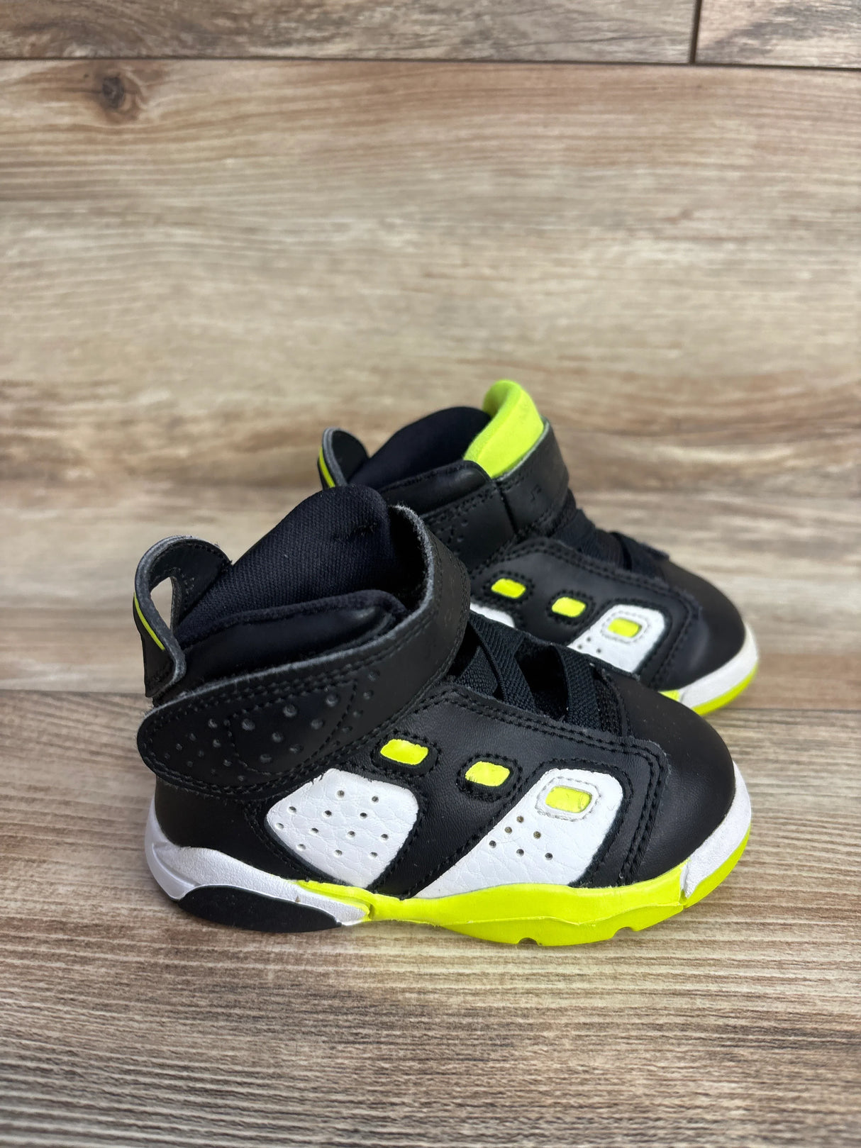 Air Jordan 6-17-23 GS 'Black Volt' Sneakers Black sz 5c