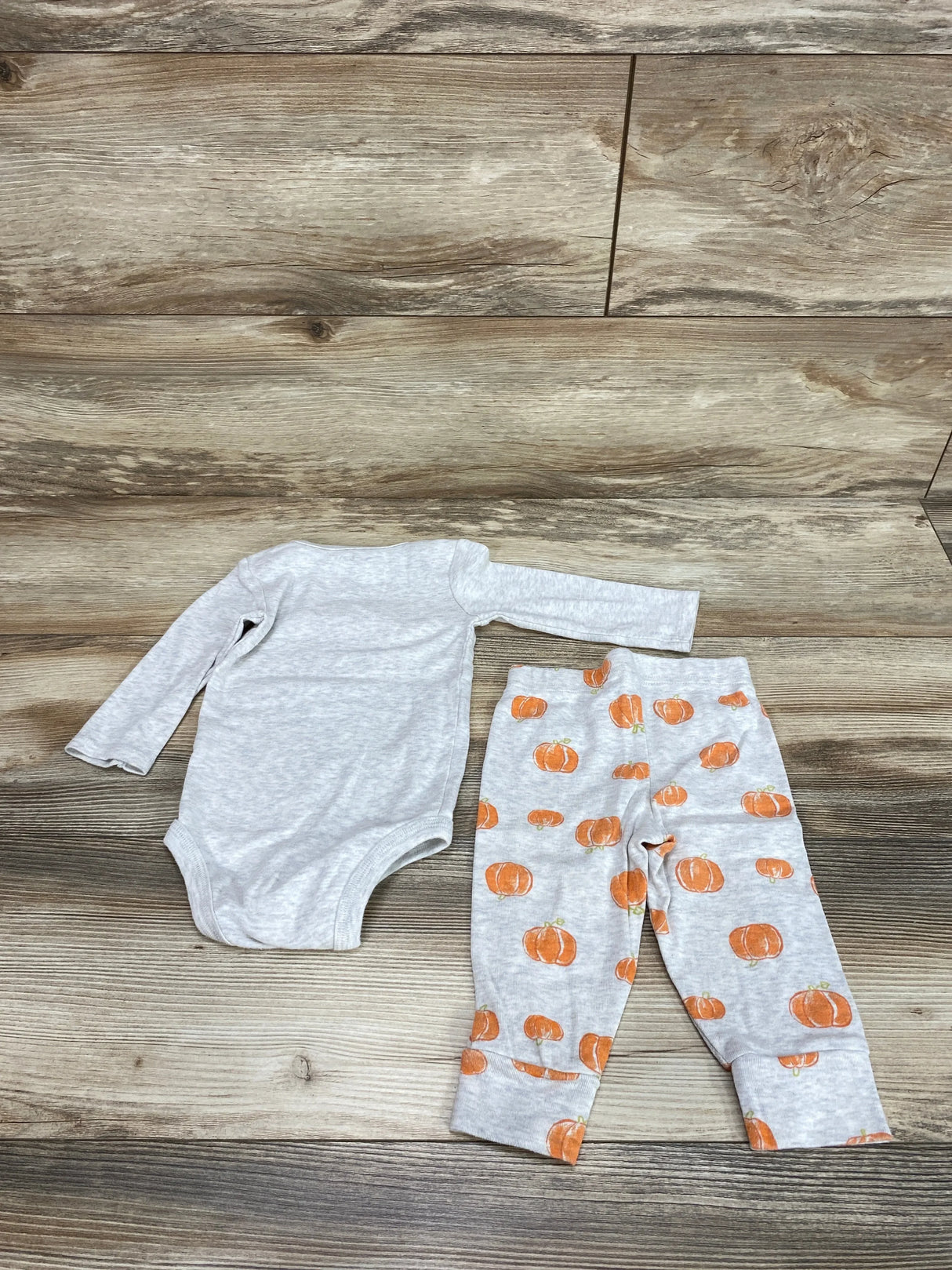 Just One You 'Hello Pumpkin' LS Bodysuit & Pants Grey Sz 9m - Me n Mommy To Be