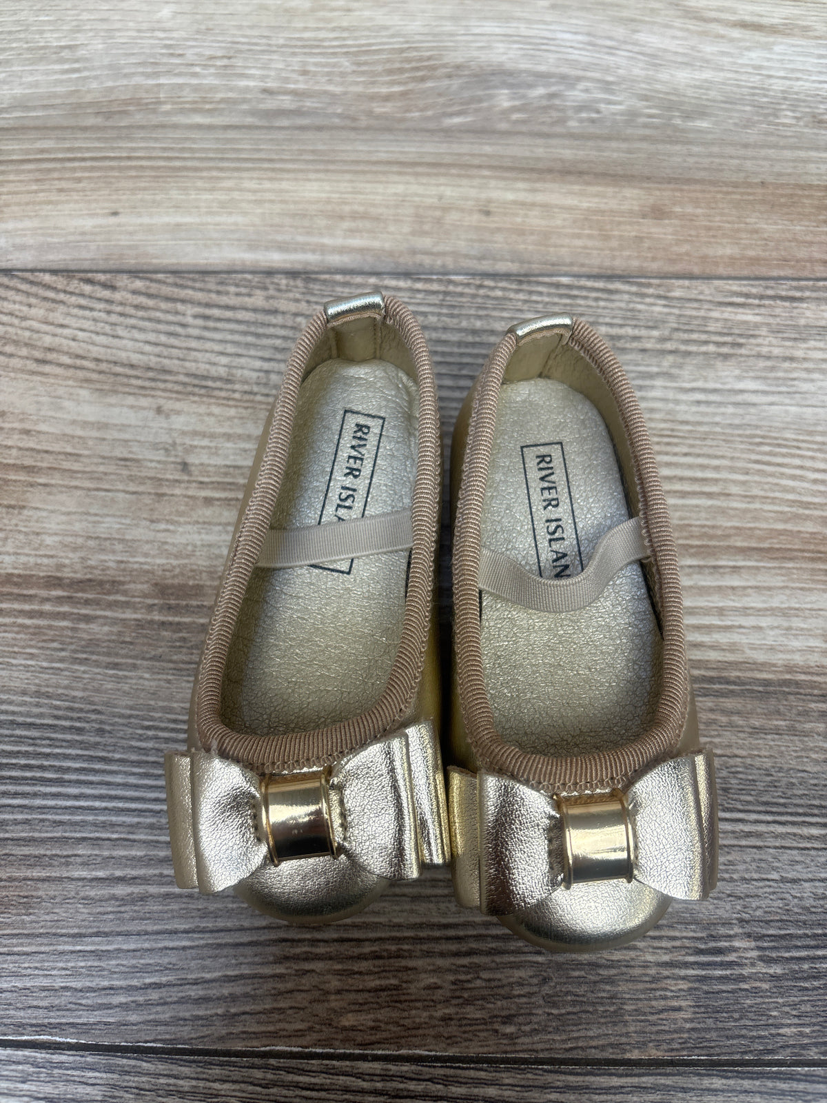 River Island Bow Mary Jane Flats Gold sz 3c