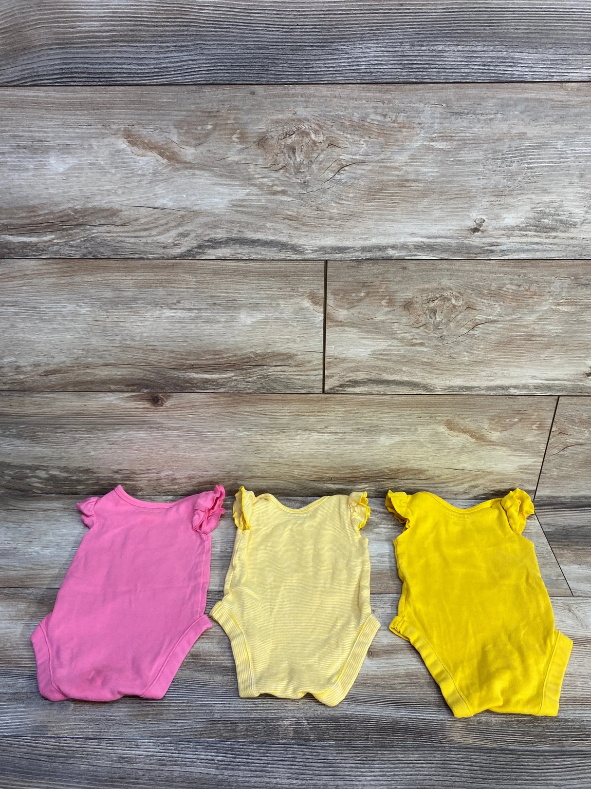 Children's Place 3pk Bodysuits Yellow sz 3-6m