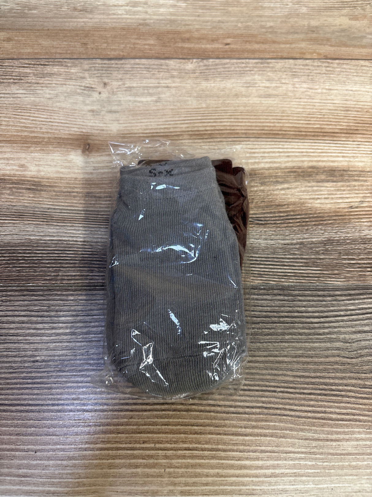 NEW SmarTopus 2pk Anti-Skid Socks Brown/Grey sz 0-12m