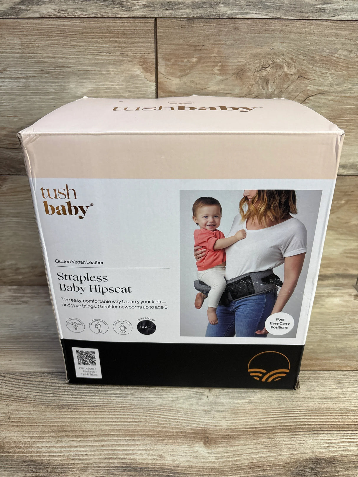 Tushbaby Hip Carrier in Vegan Leather Black up to 45lbs