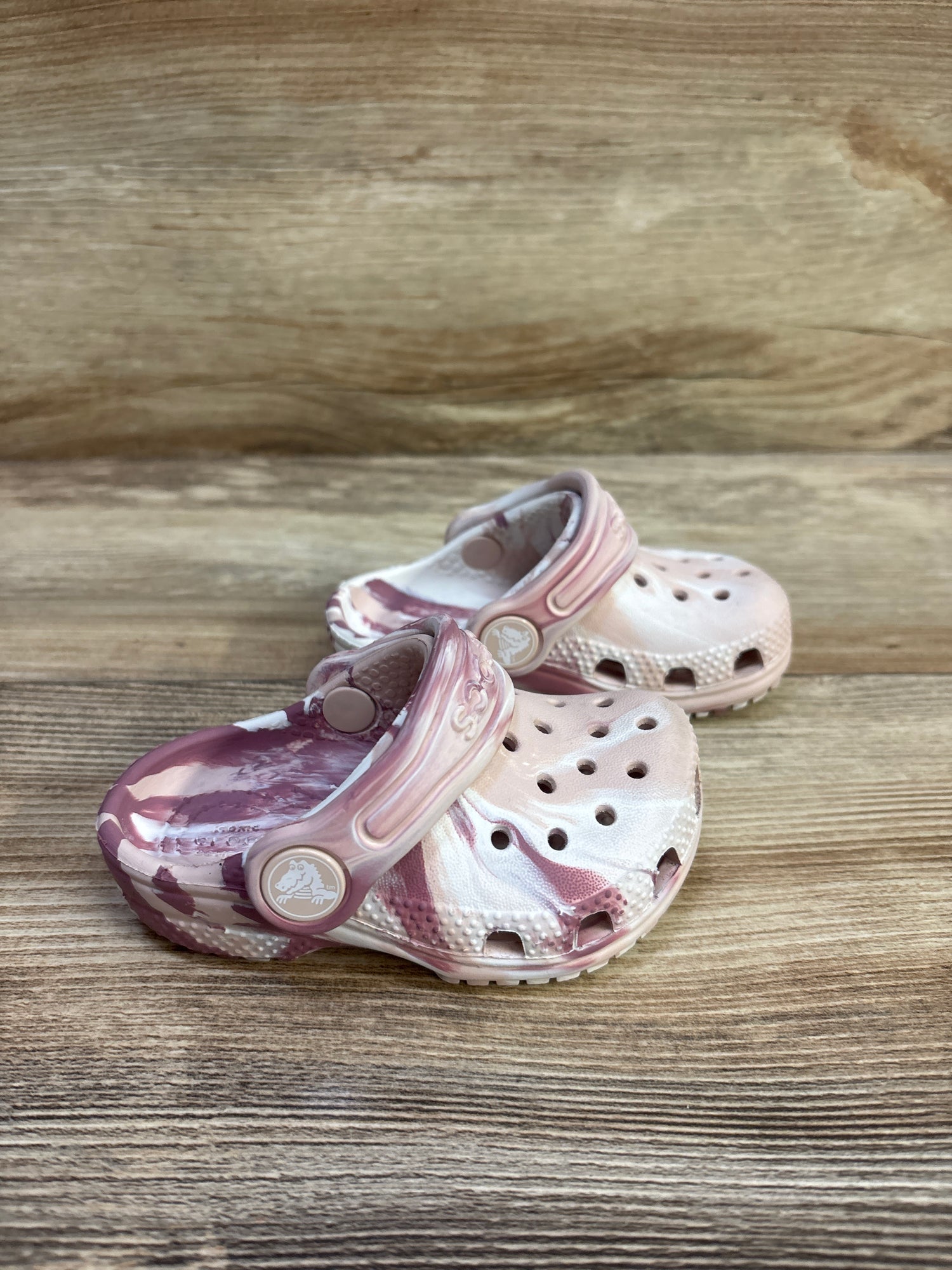 Crocs Classic Marbled Clogs Pink sz 4c