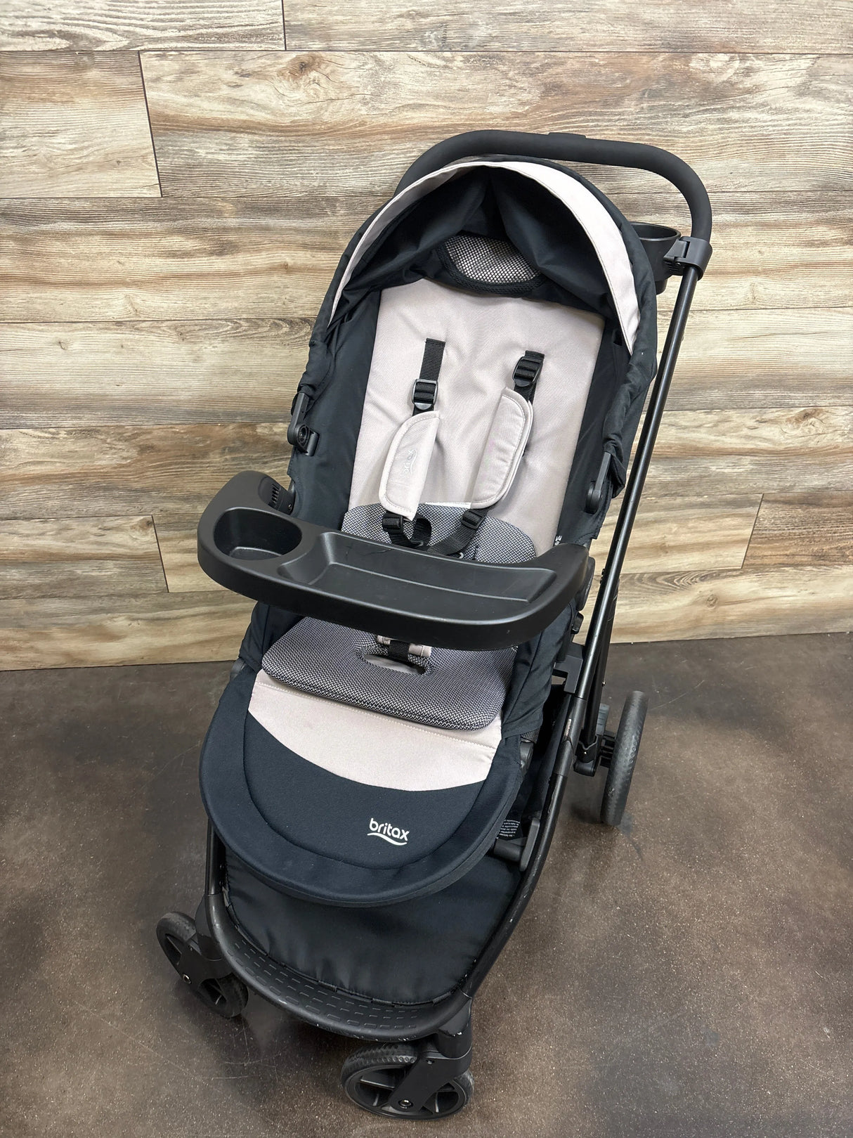 Britax Brook+ Stroller in Sand Onyx
