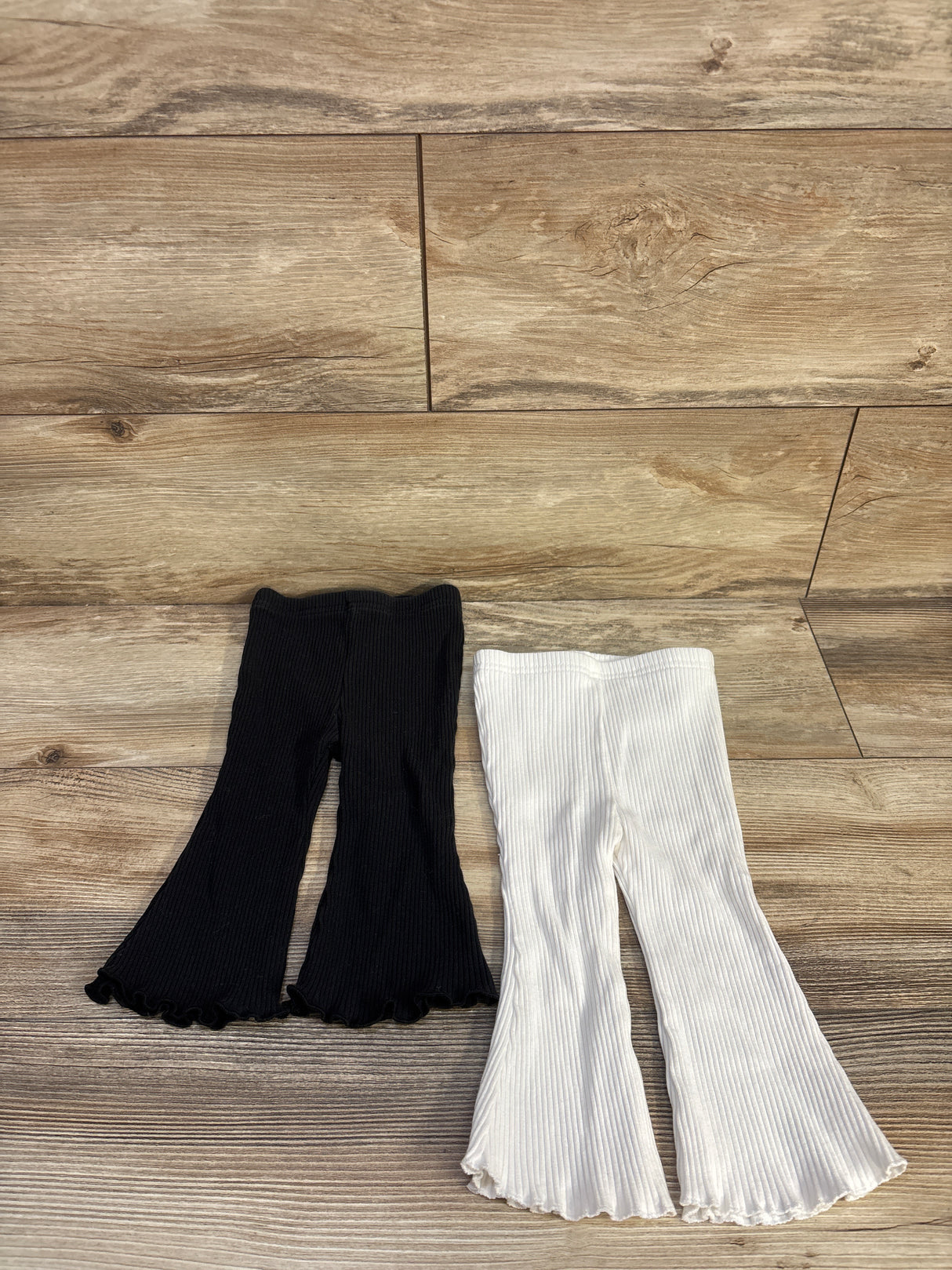 Cozy Pixies 2pk Ribbed Leggings Black sz 6-9m