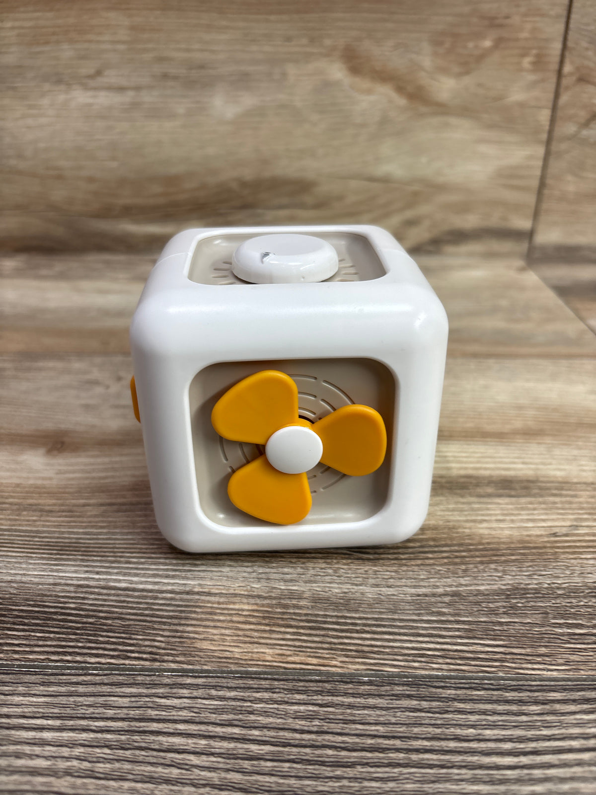 SOCBTNSO Montessori Busy Cube