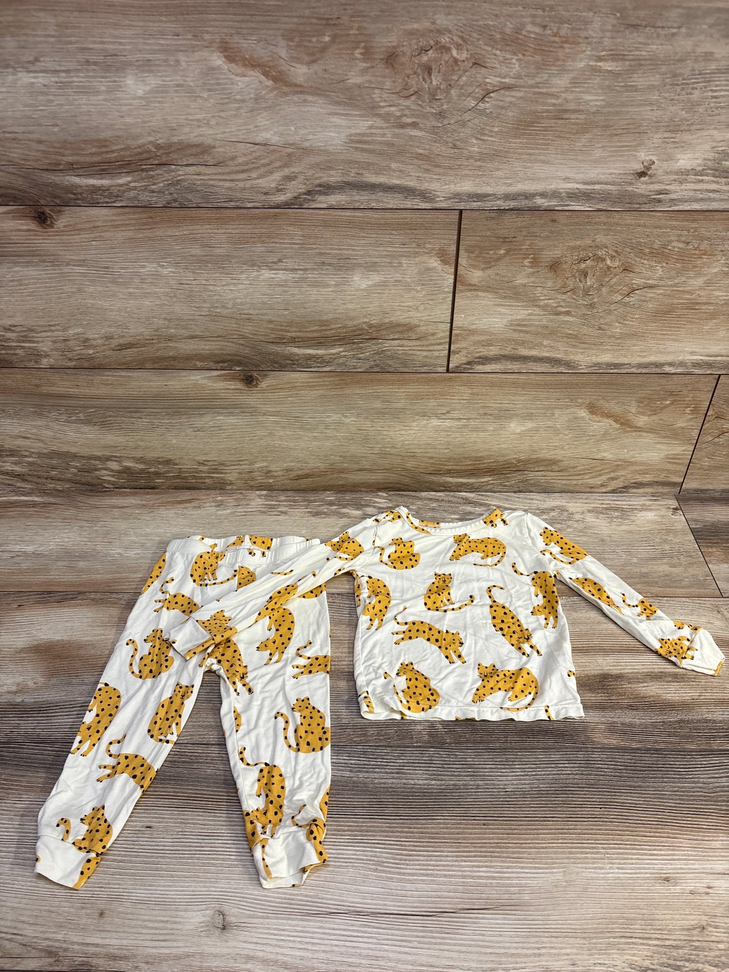 Quine 2pc Bamboo Pajama Set Ivory sz 18-24m