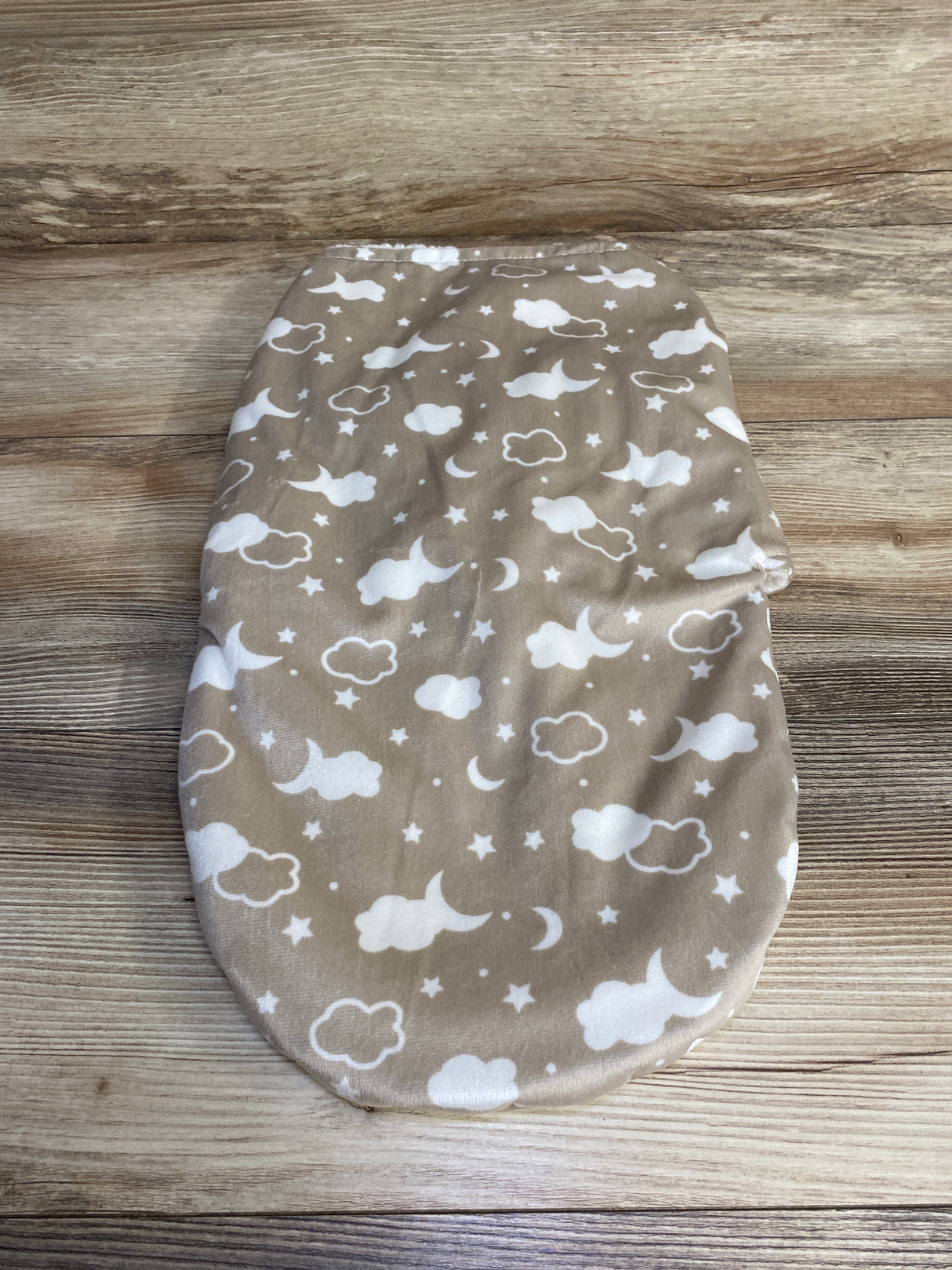 Petite L'amour Moon & Stars Swaddle Taupe sz 0-3m