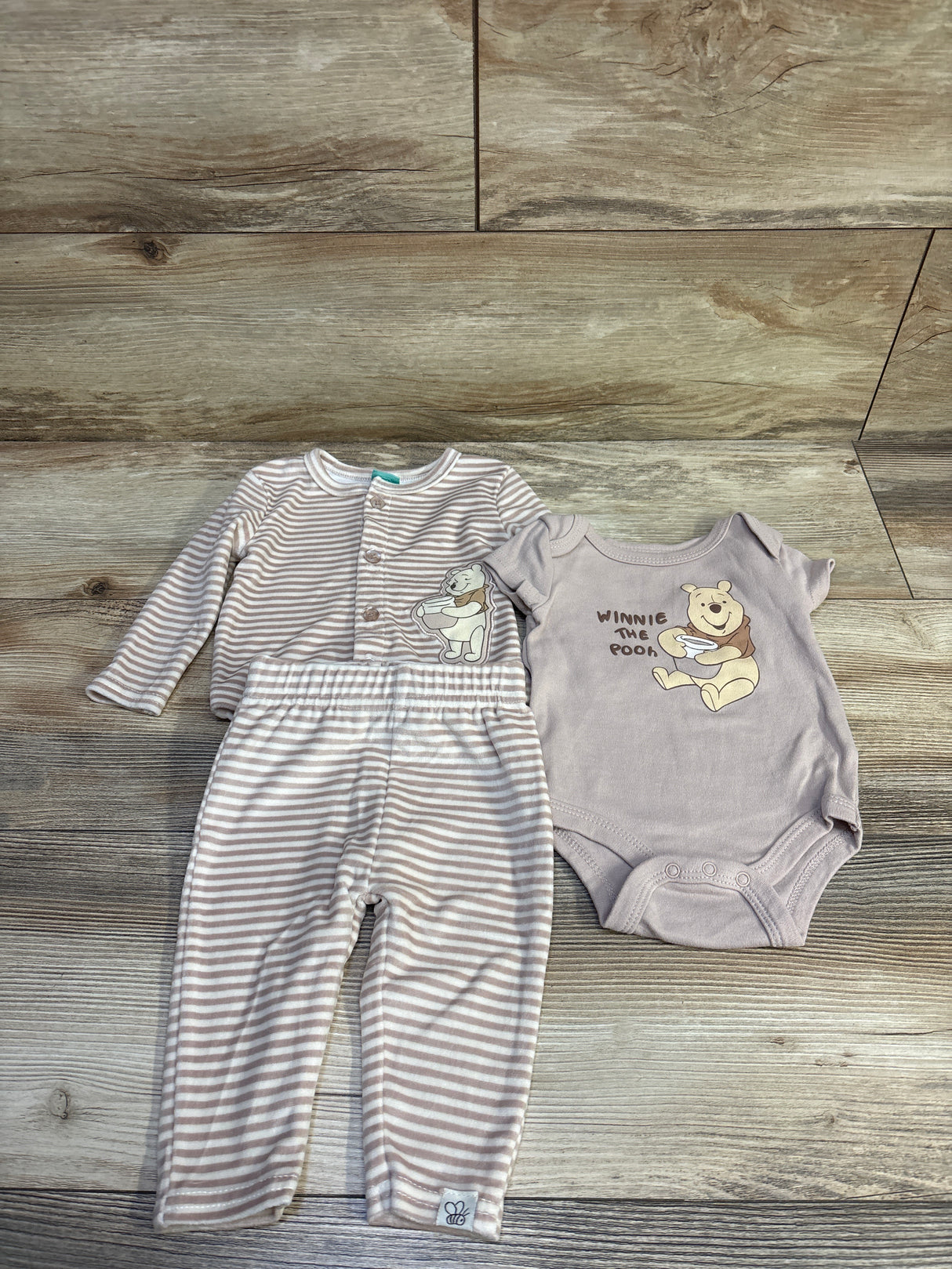 Disney Baby 3pc Winnie The Pooh Velour Layette Set Beige sz 0/3m
