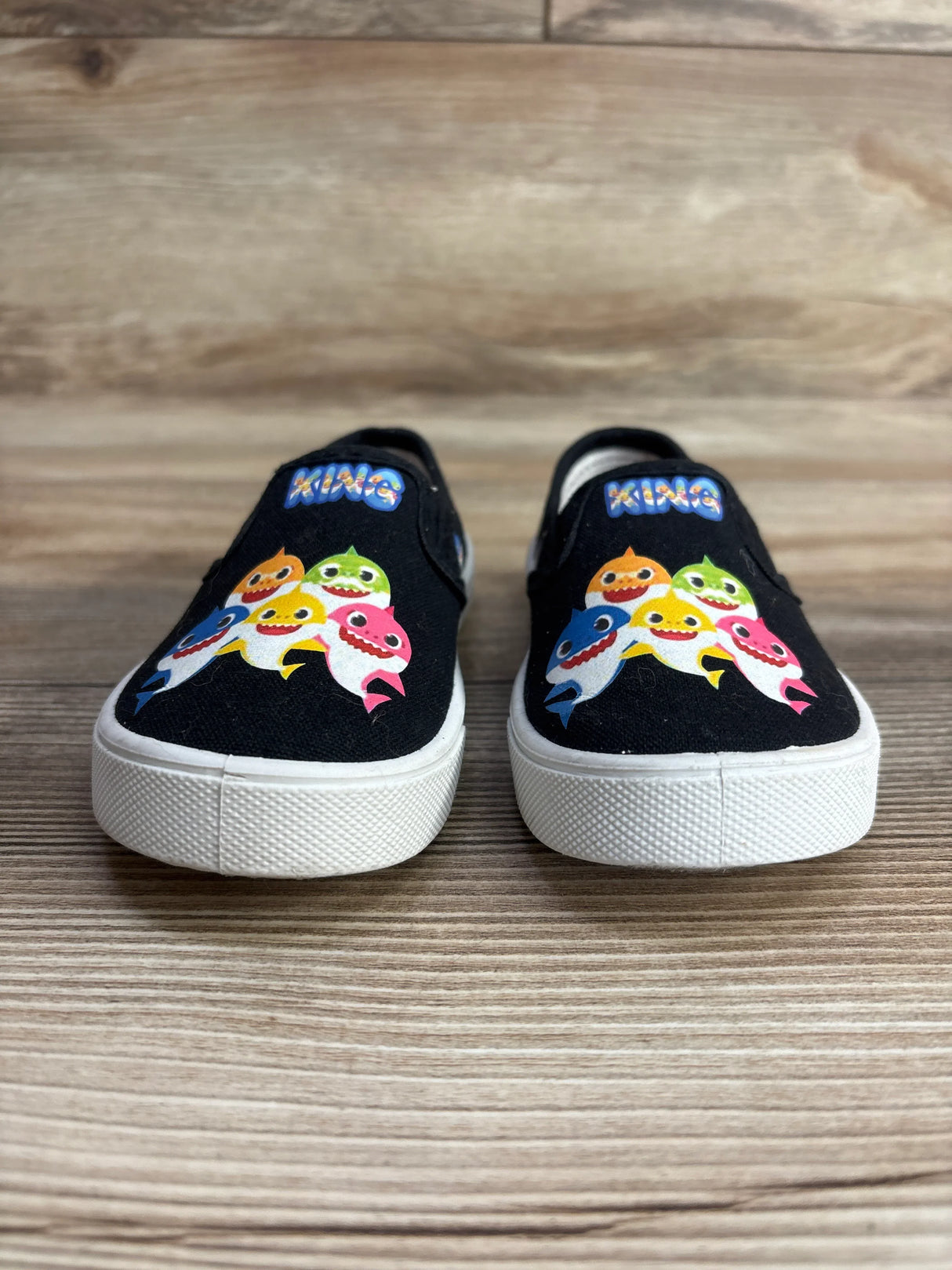Wonder Nation Baby Shark Canvas Slip-On Sneakers Black sz 7c