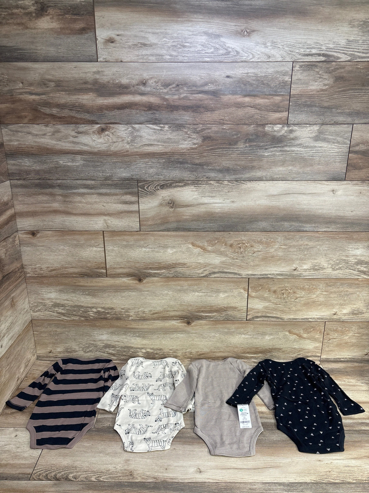 NEW Carter's 4pk Bodysuit Set Black sz 18m