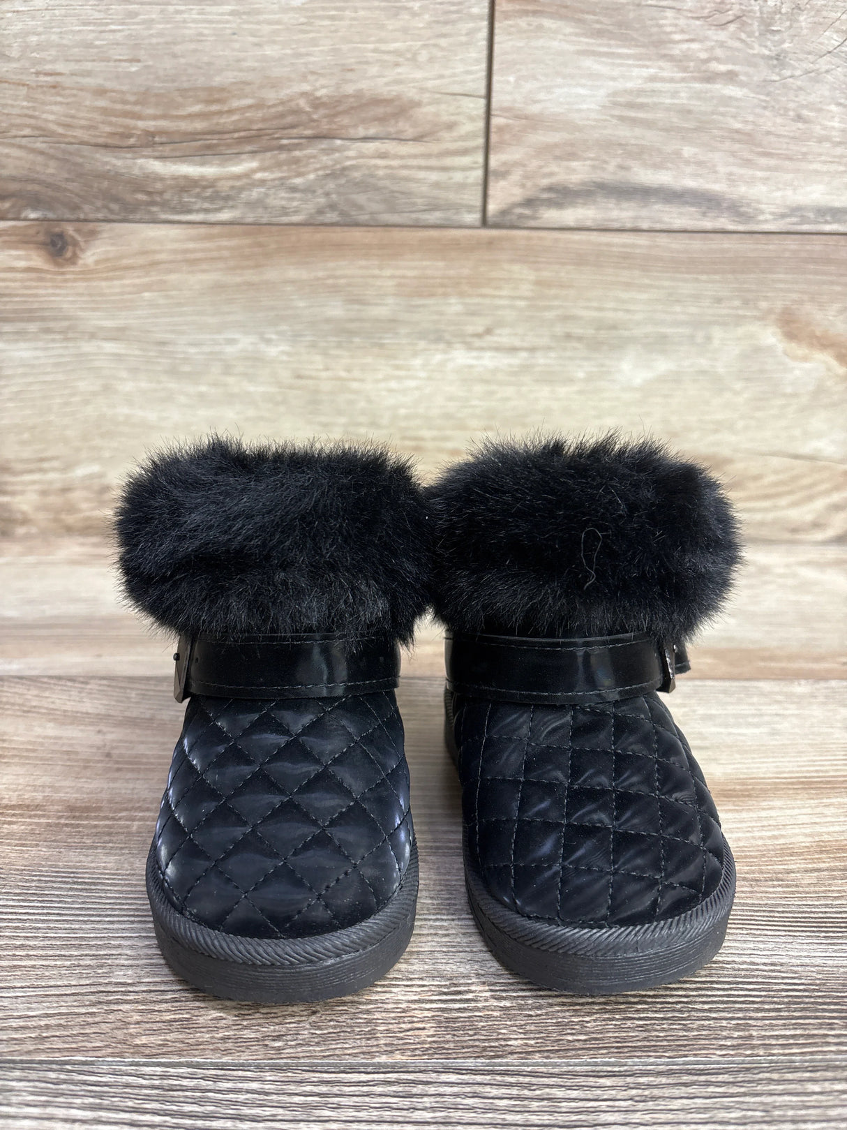Faux Fur Lined Quilted Winter Boots Black sz 4/5c