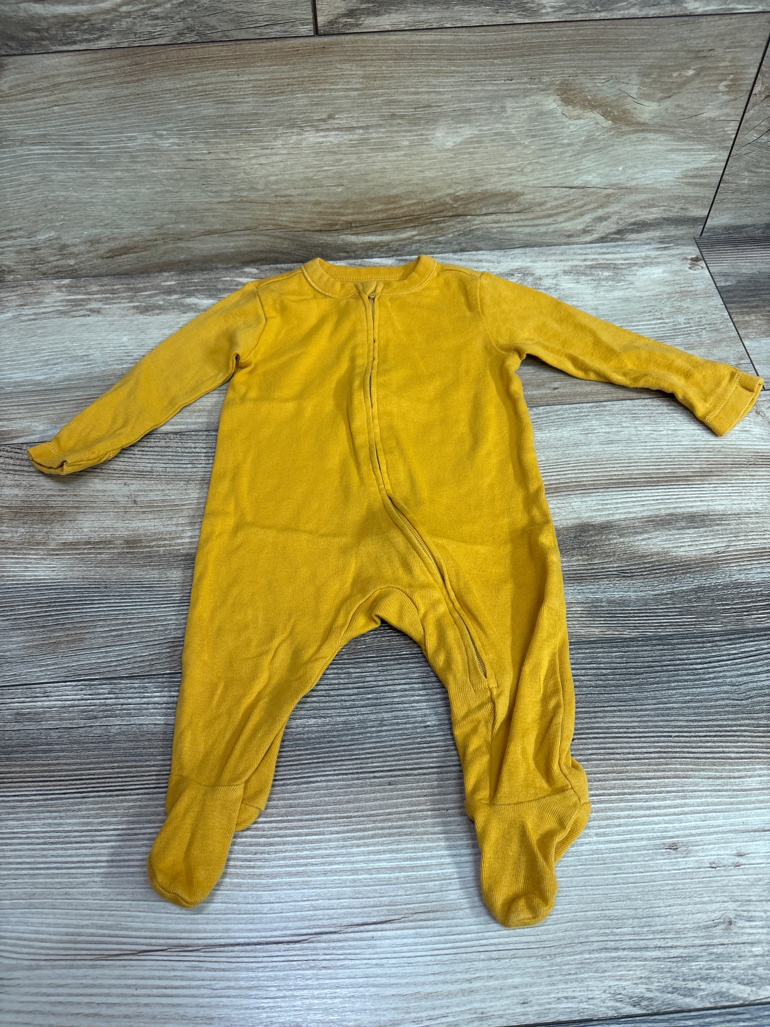 Old Navy Sleeper Yellow sz 0-3m