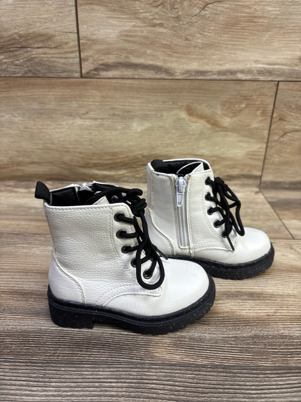 Sincerely Jules Faux-Leather Combat Boots White sz 6c
